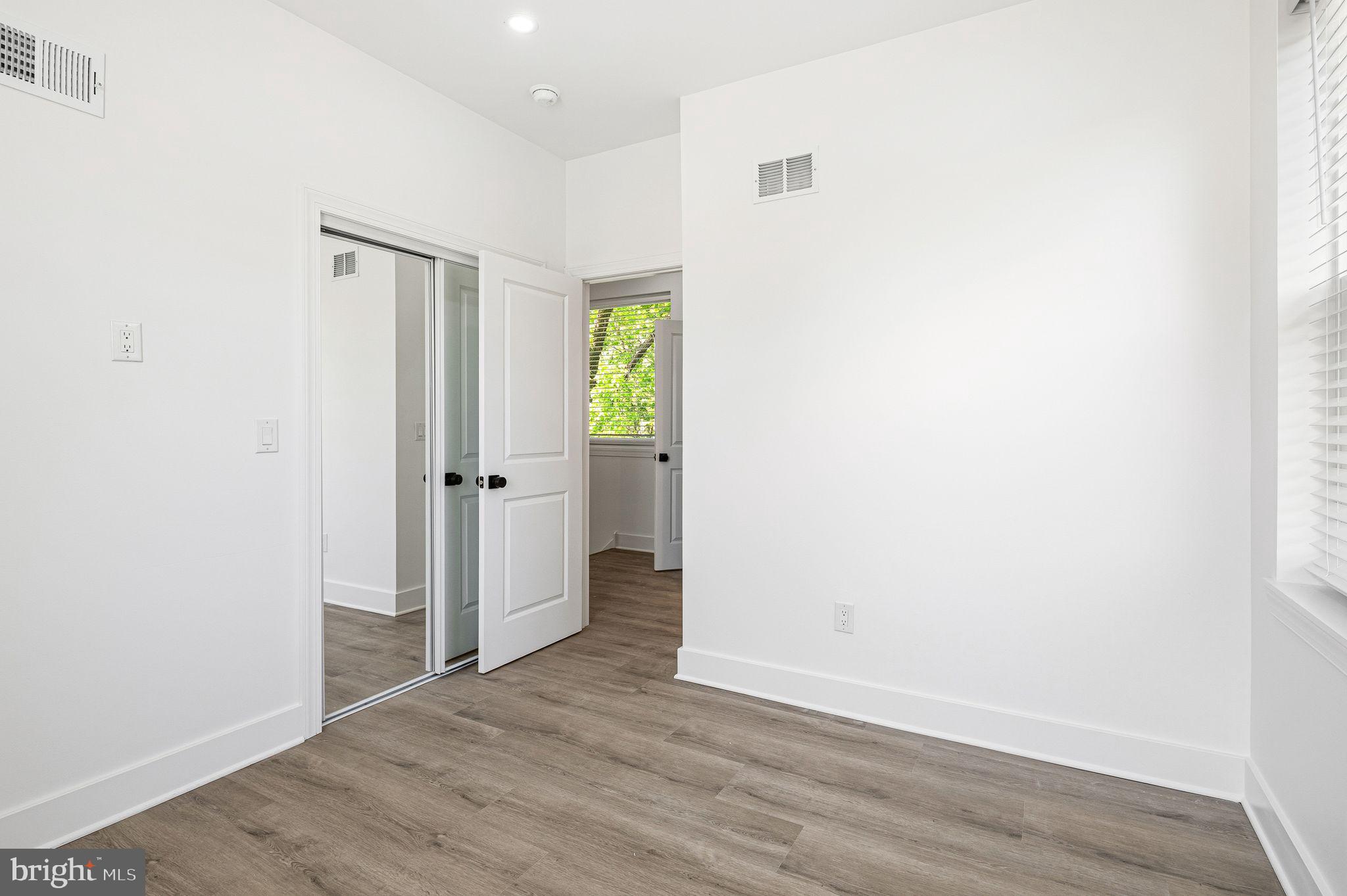HUNTINGDON VALLEY - Residential