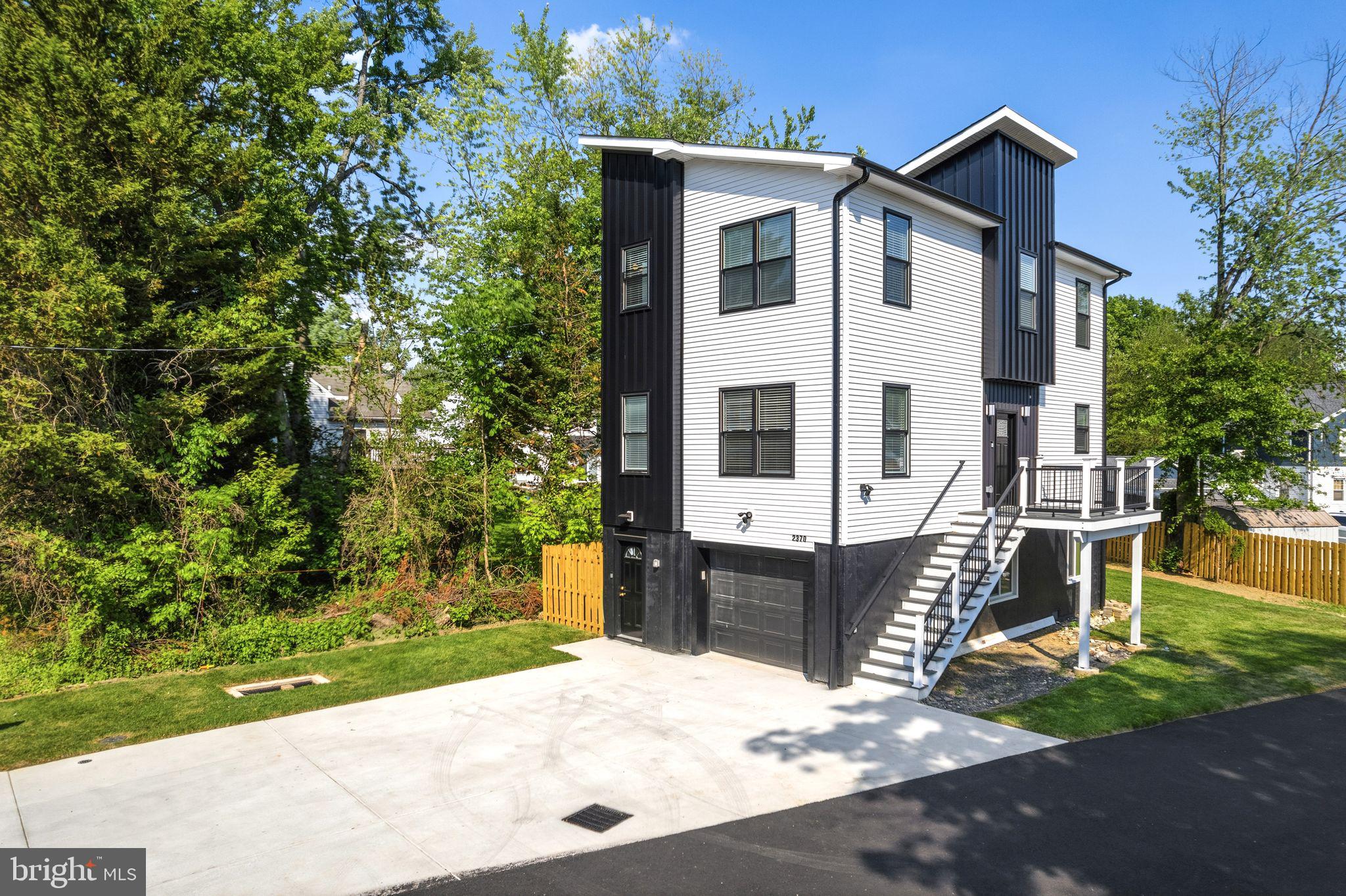 HUNTINGDON VALLEY - Residential