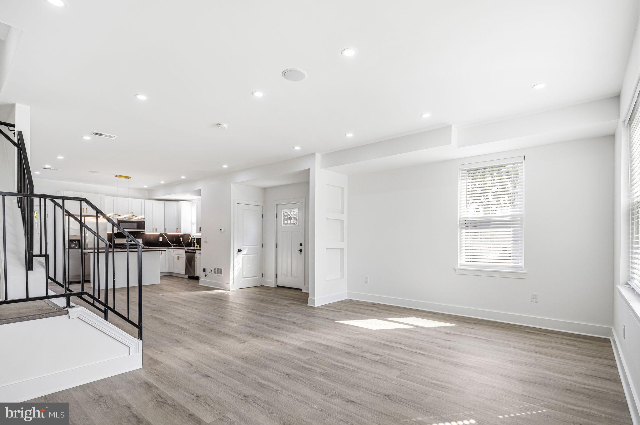 HUNTINGDON VALLEY - Residential