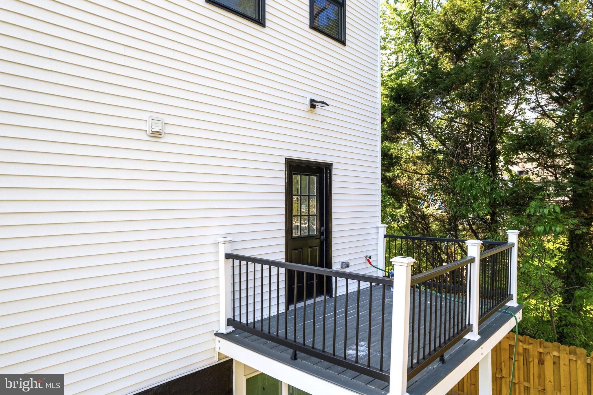HUNTINGDON VALLEY - Residential