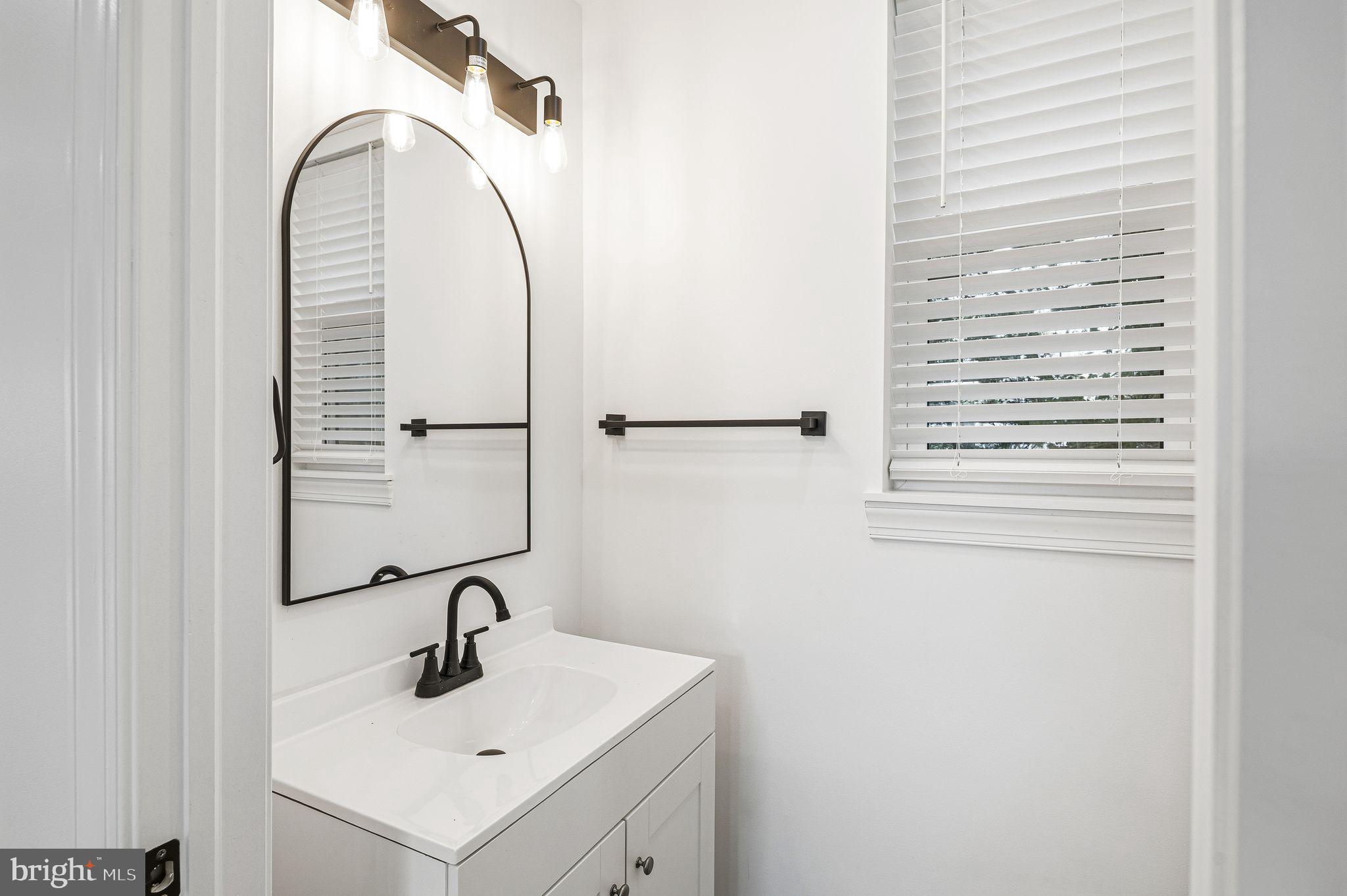 HUNTINGDON VALLEY - Residential