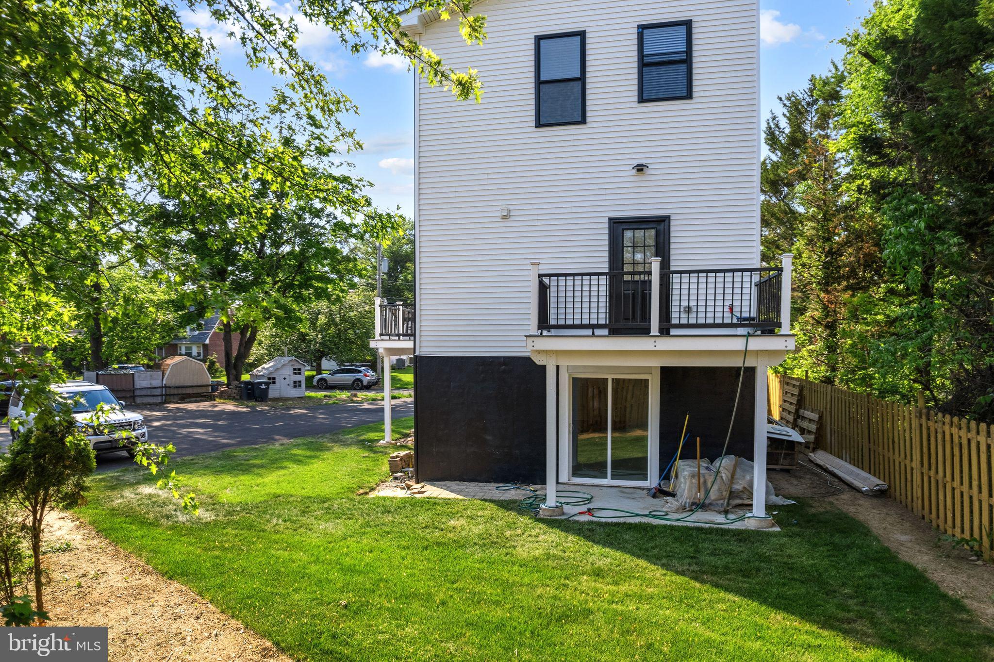 HUNTINGDON VALLEY - Residential