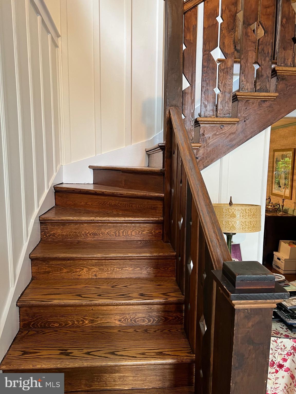 COUNTRY CLUB HILLS - Residential