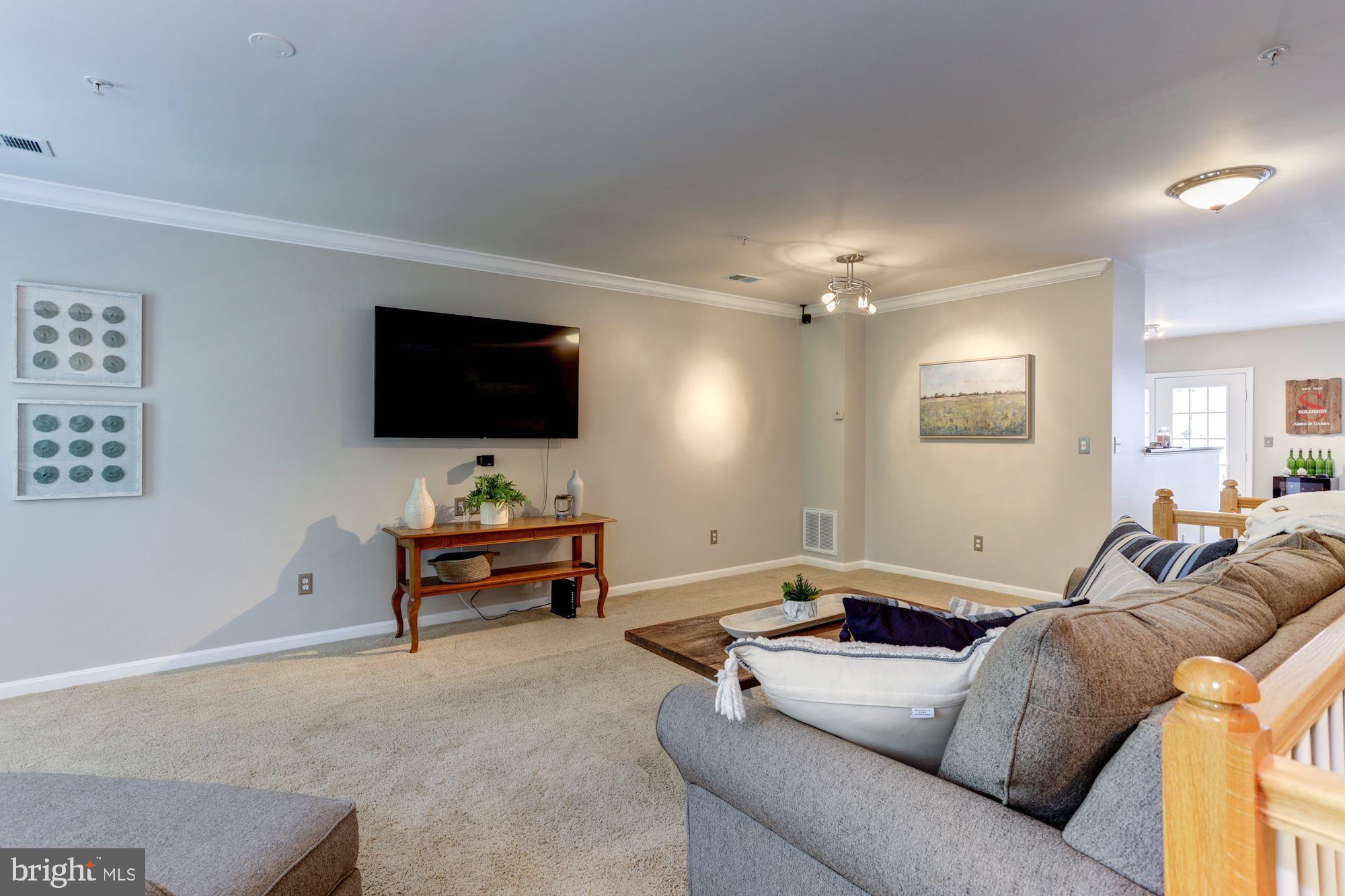 CREEKSIDE COVE - Residential