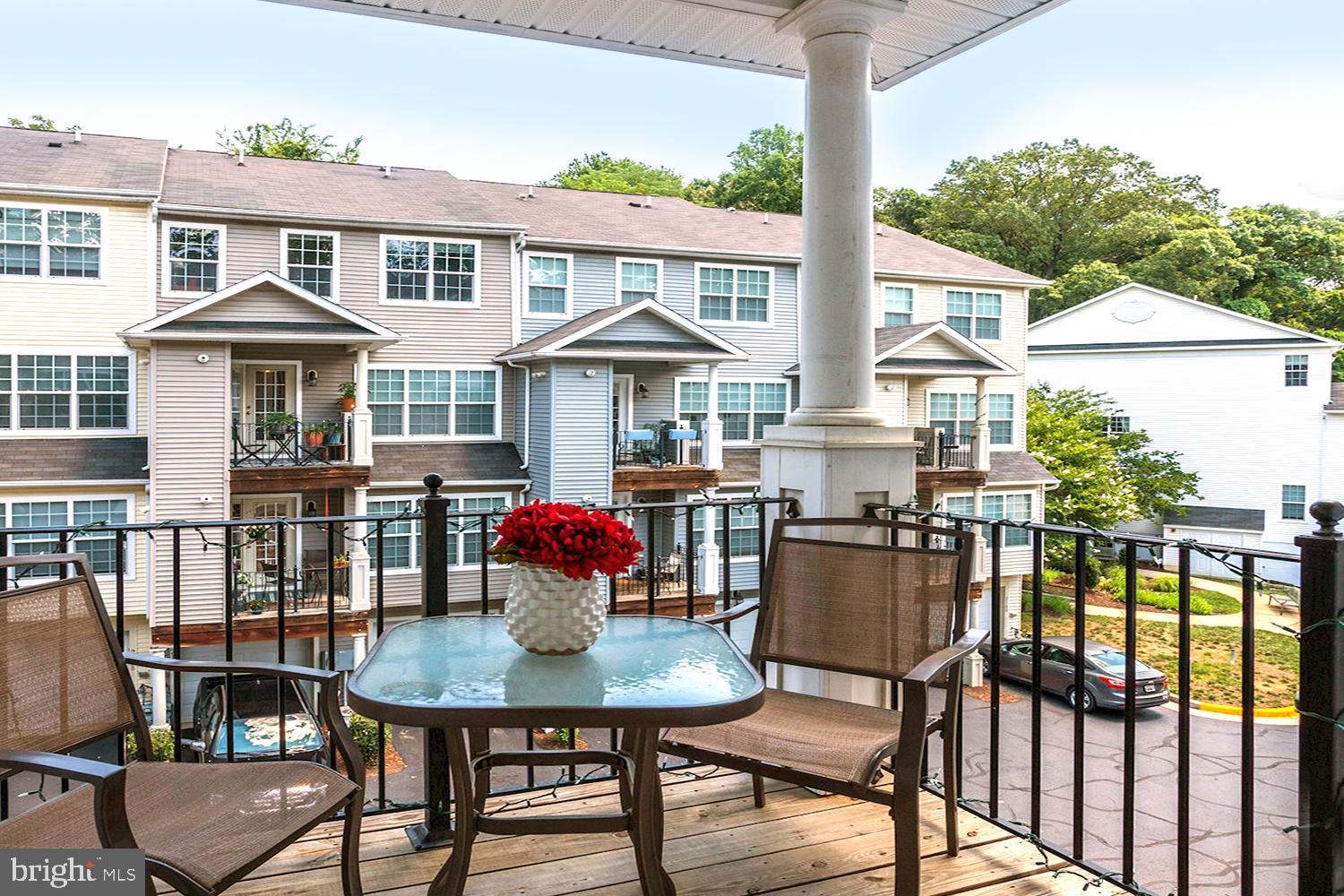 CREEKSIDE COVE - Residential