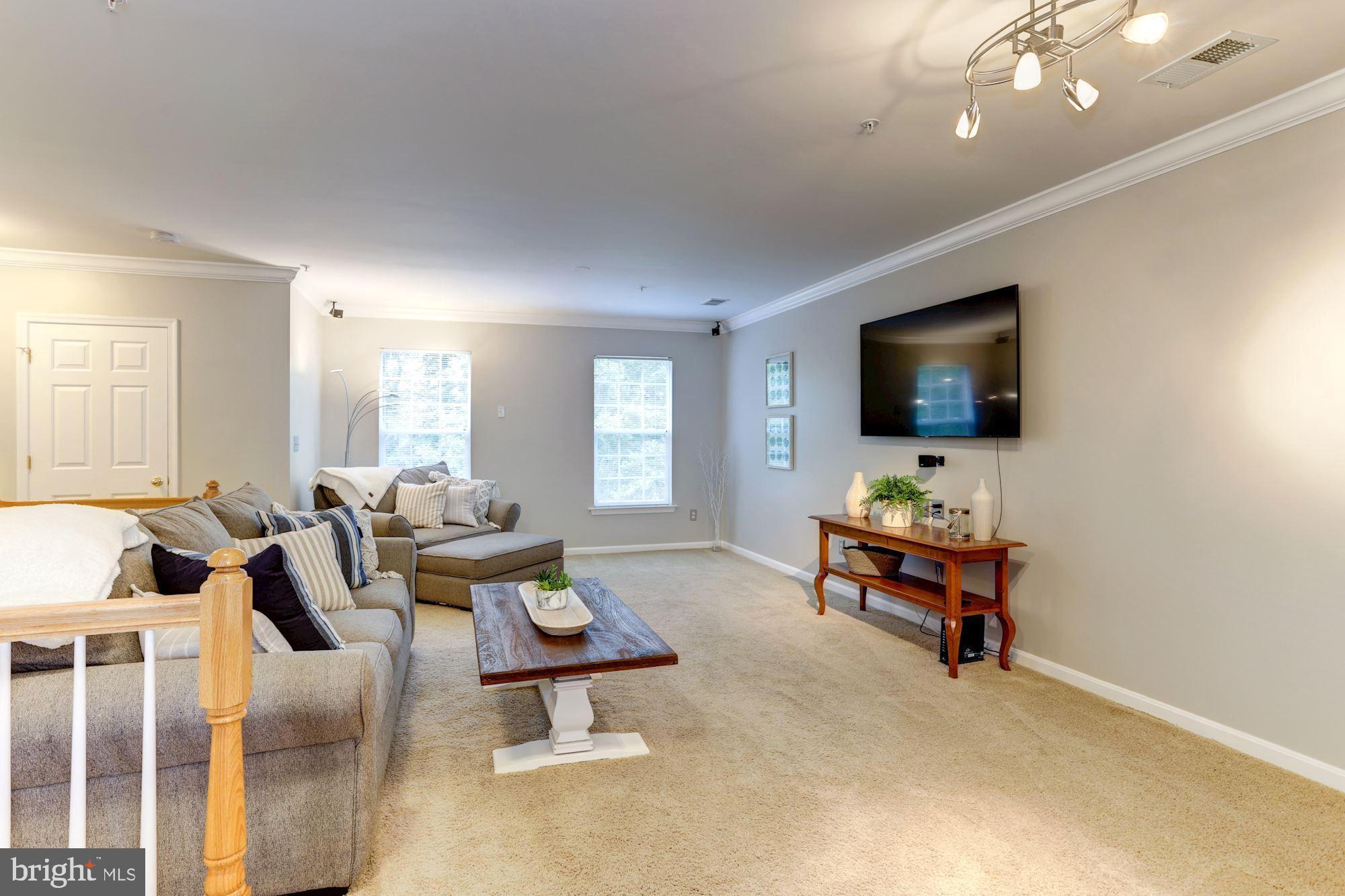 CREEKSIDE COVE - Residential