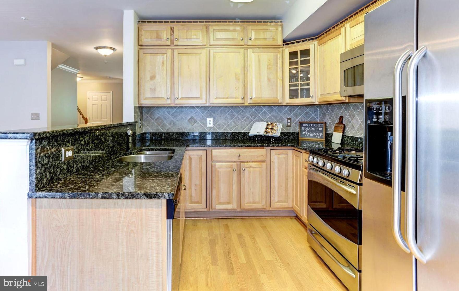 CREEKSIDE COVE - Residential