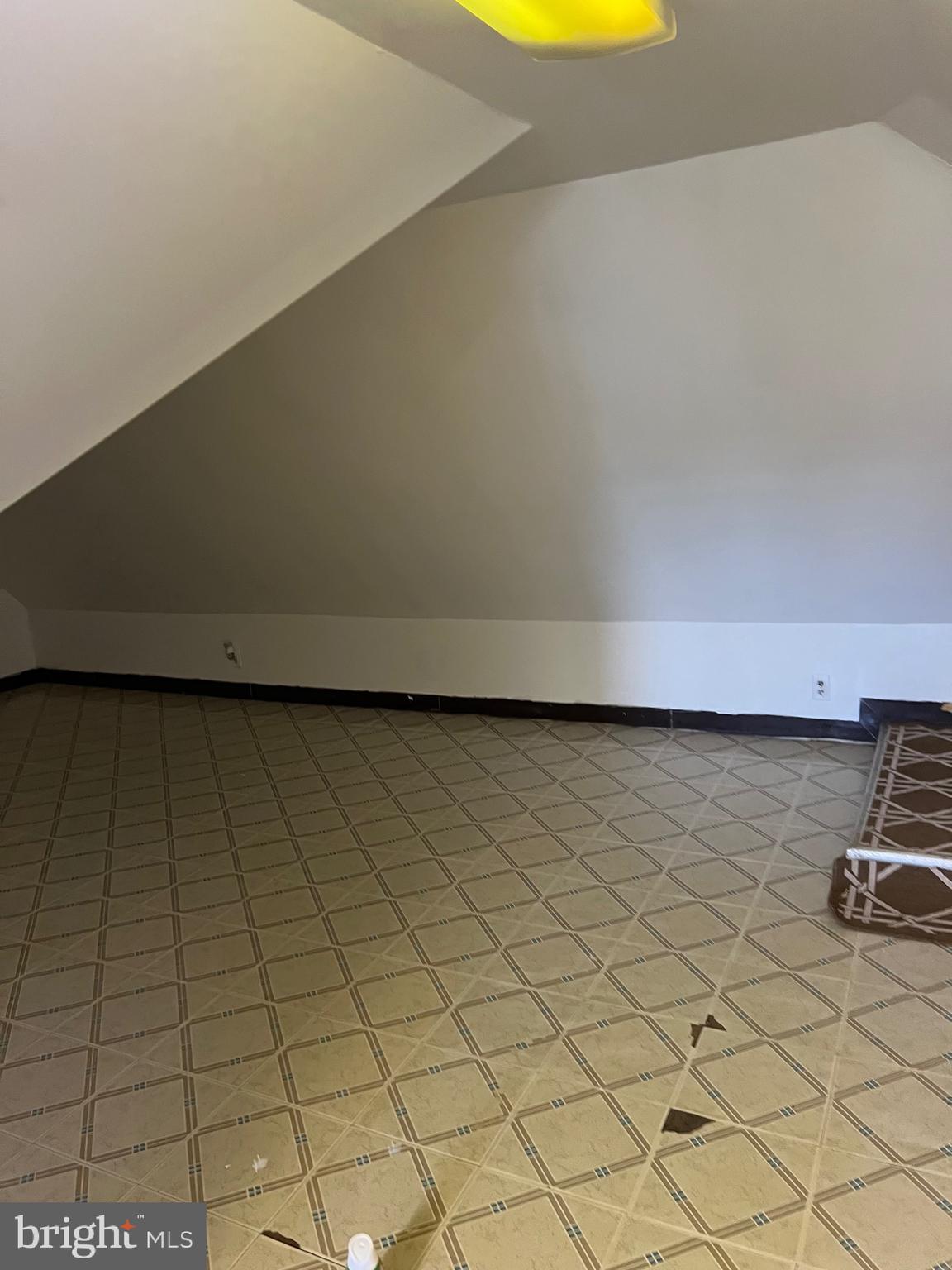 GOVANS - Residential Lease