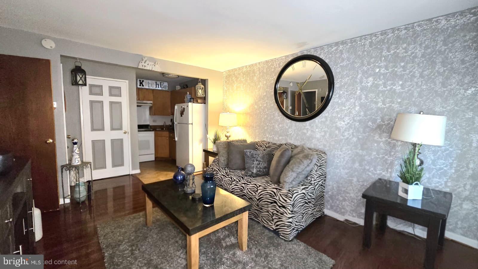 FELTONVILLE - Residential Income