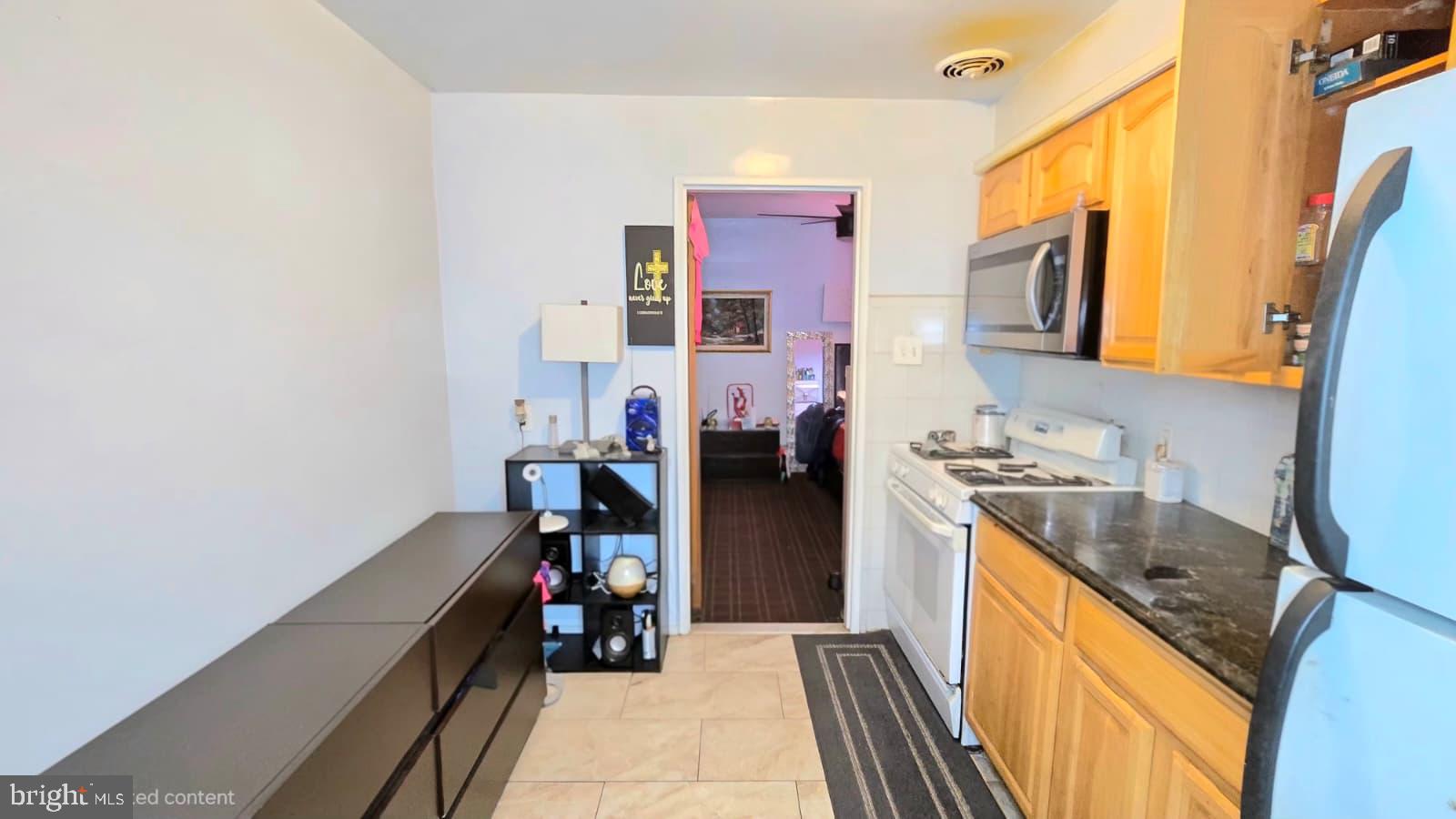 FELTONVILLE - Residential Income