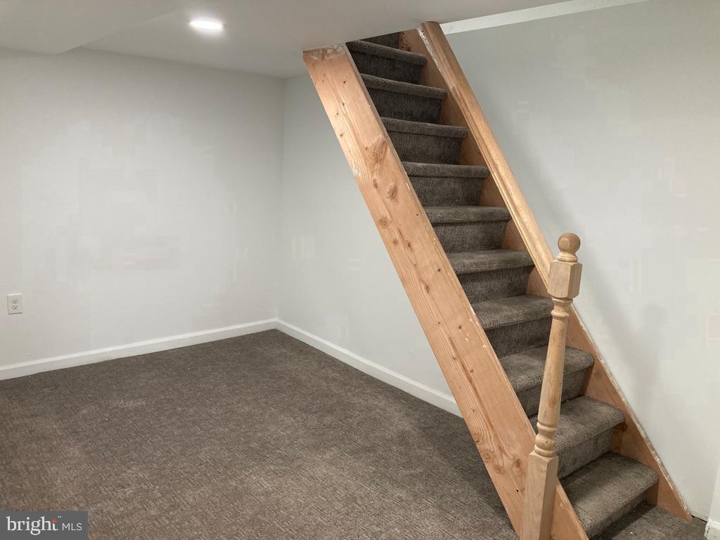 FELTONVILLE - Residential Income