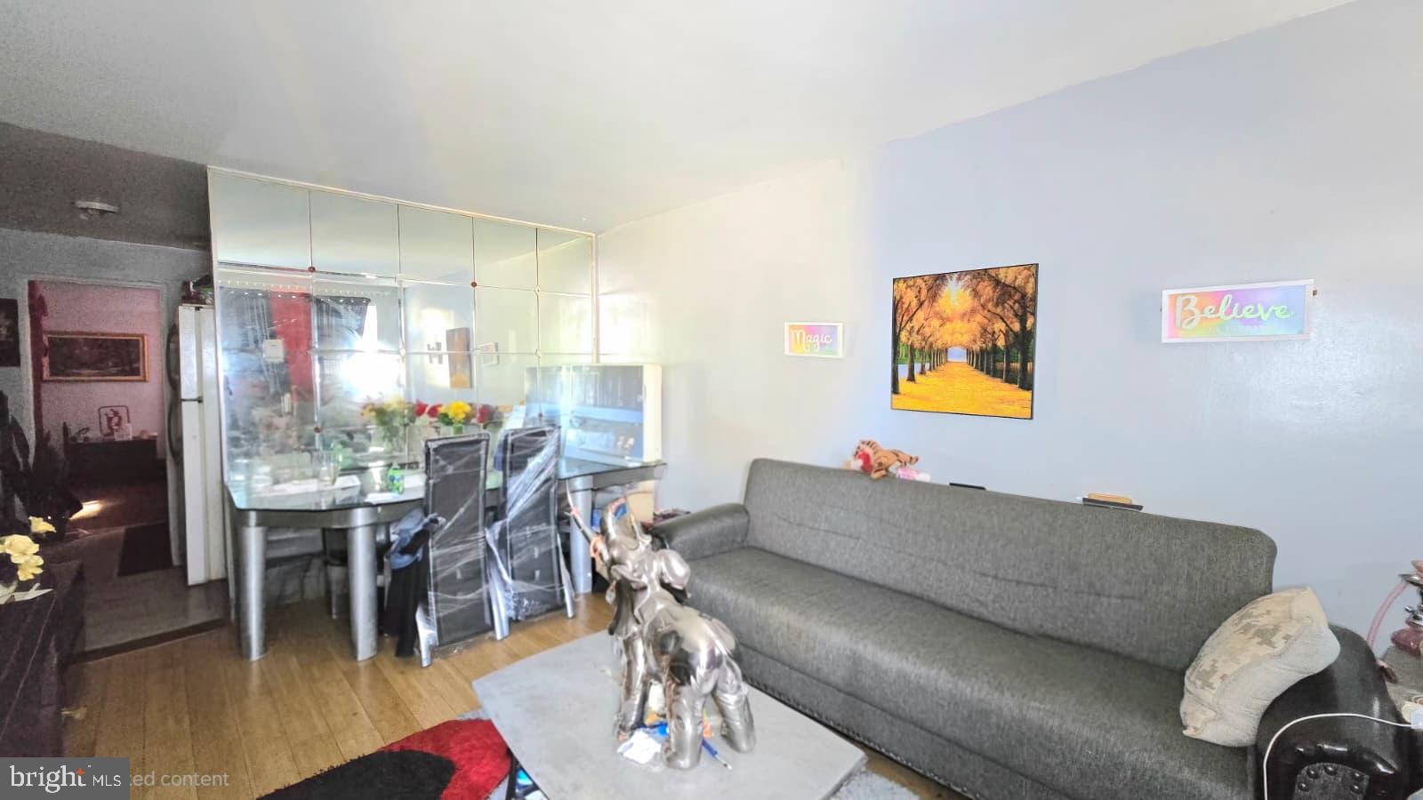 FELTONVILLE - Residential Income