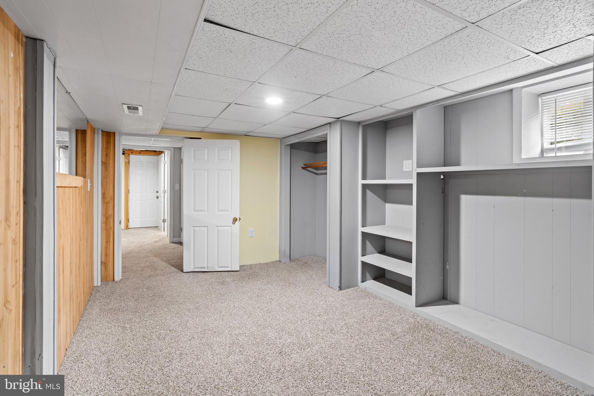 TOWSON MANOR - Residential