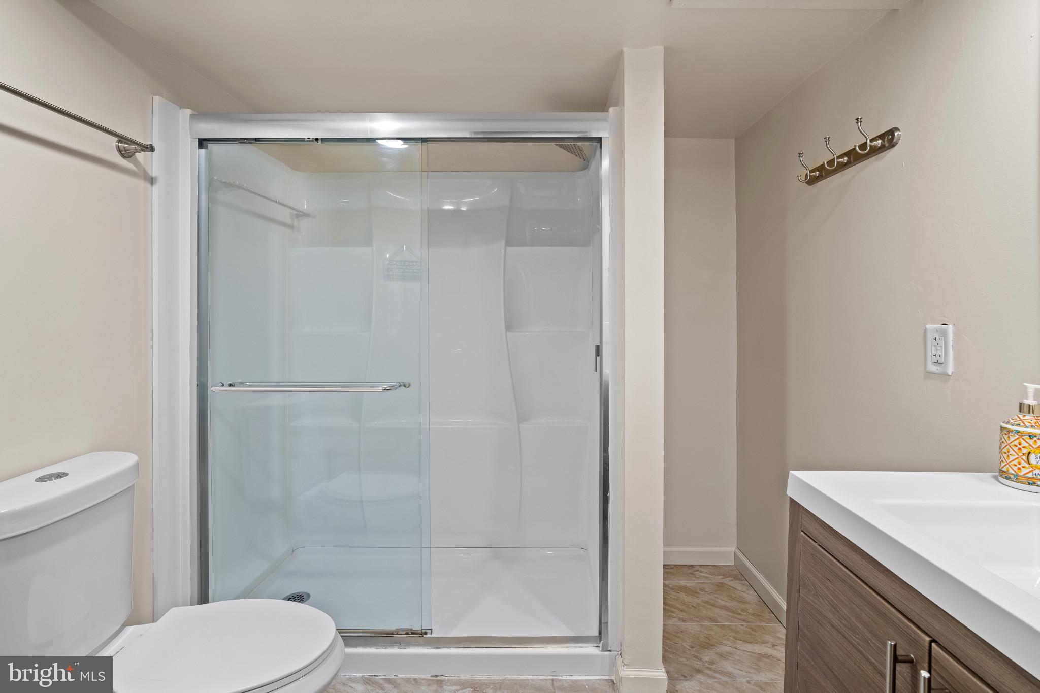 TOWSON MANOR - Residential