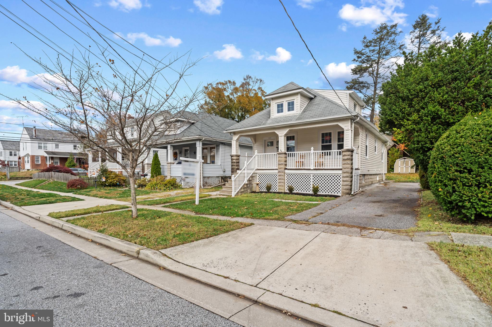 TOWSON MANOR - Residential