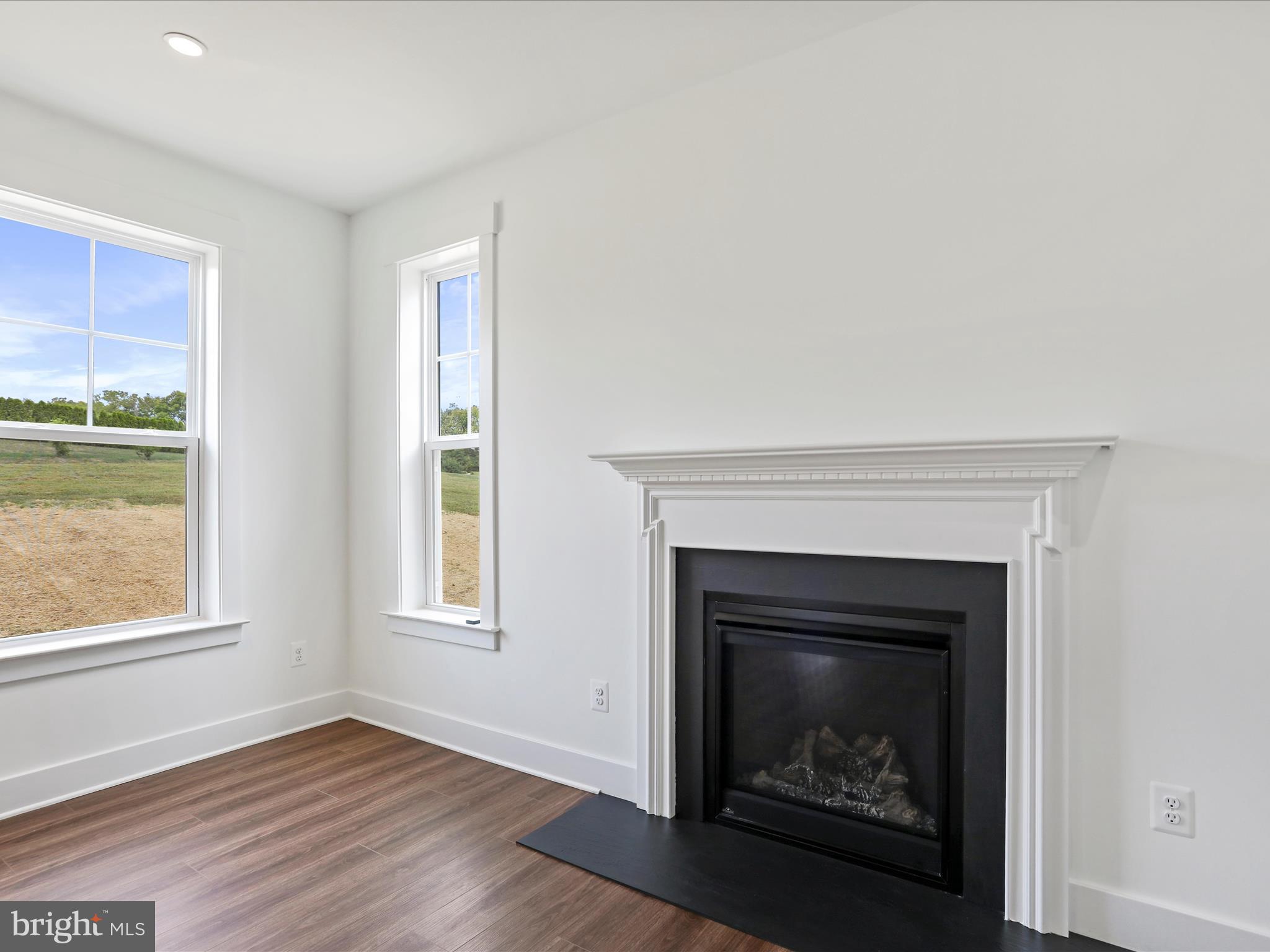 PEMBERTON - Residential