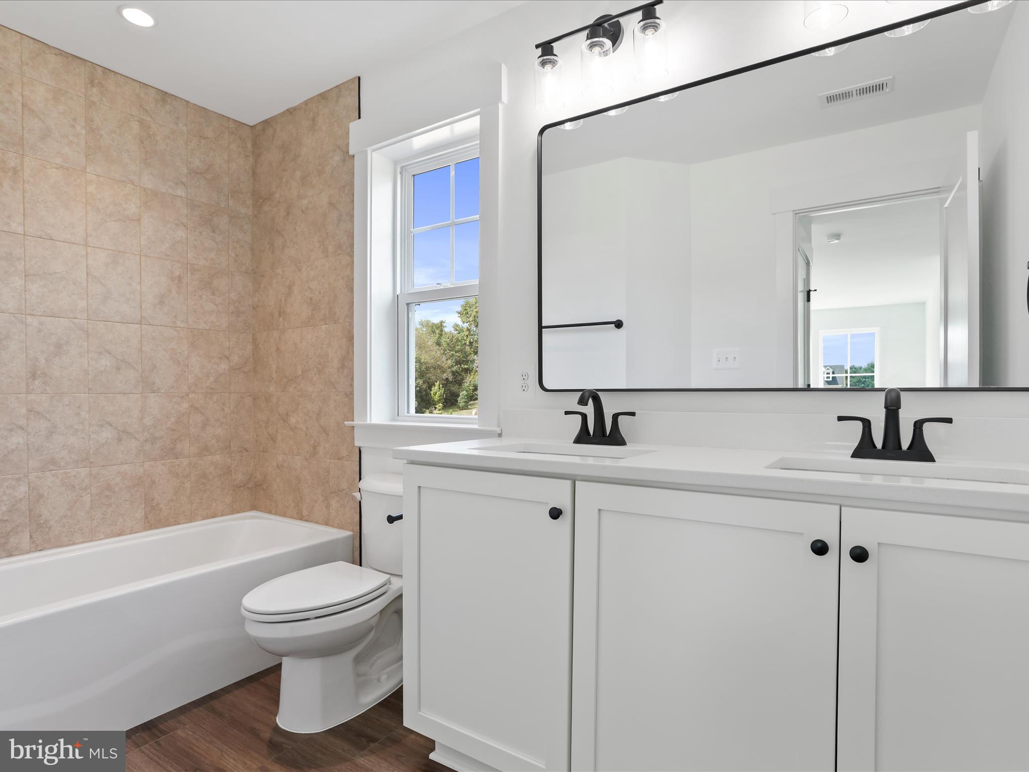 PEMBERTON - Residential