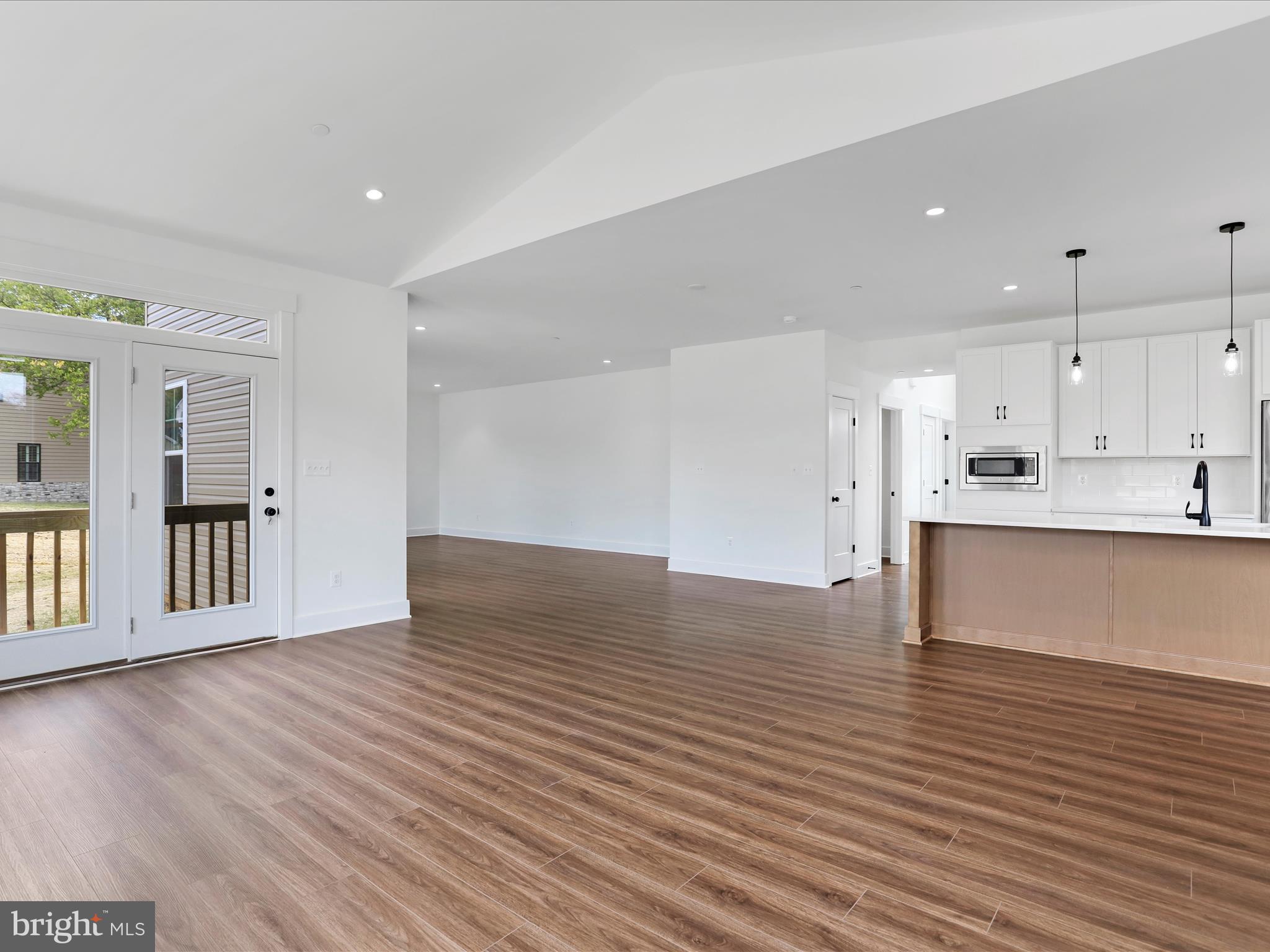 PEMBERTON - Residential