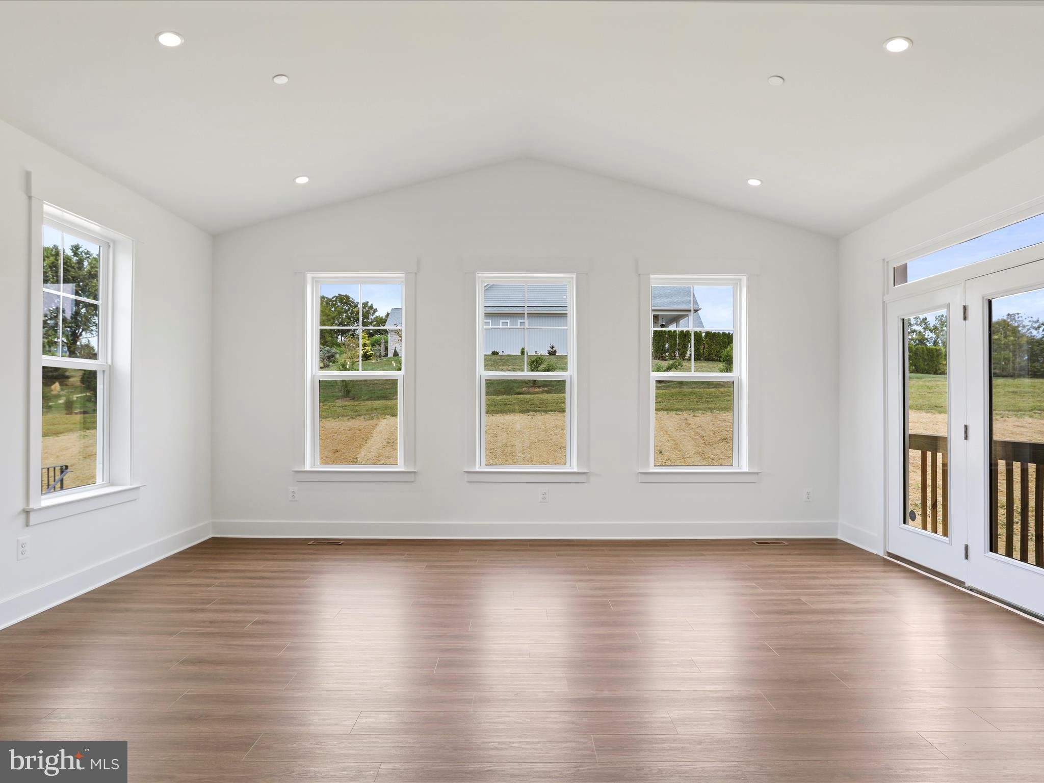 PEMBERTON - Residential