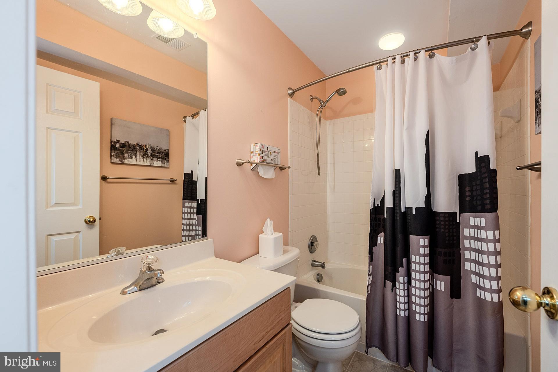 HOMEPLACE ON PELHAMS REACH - Residential