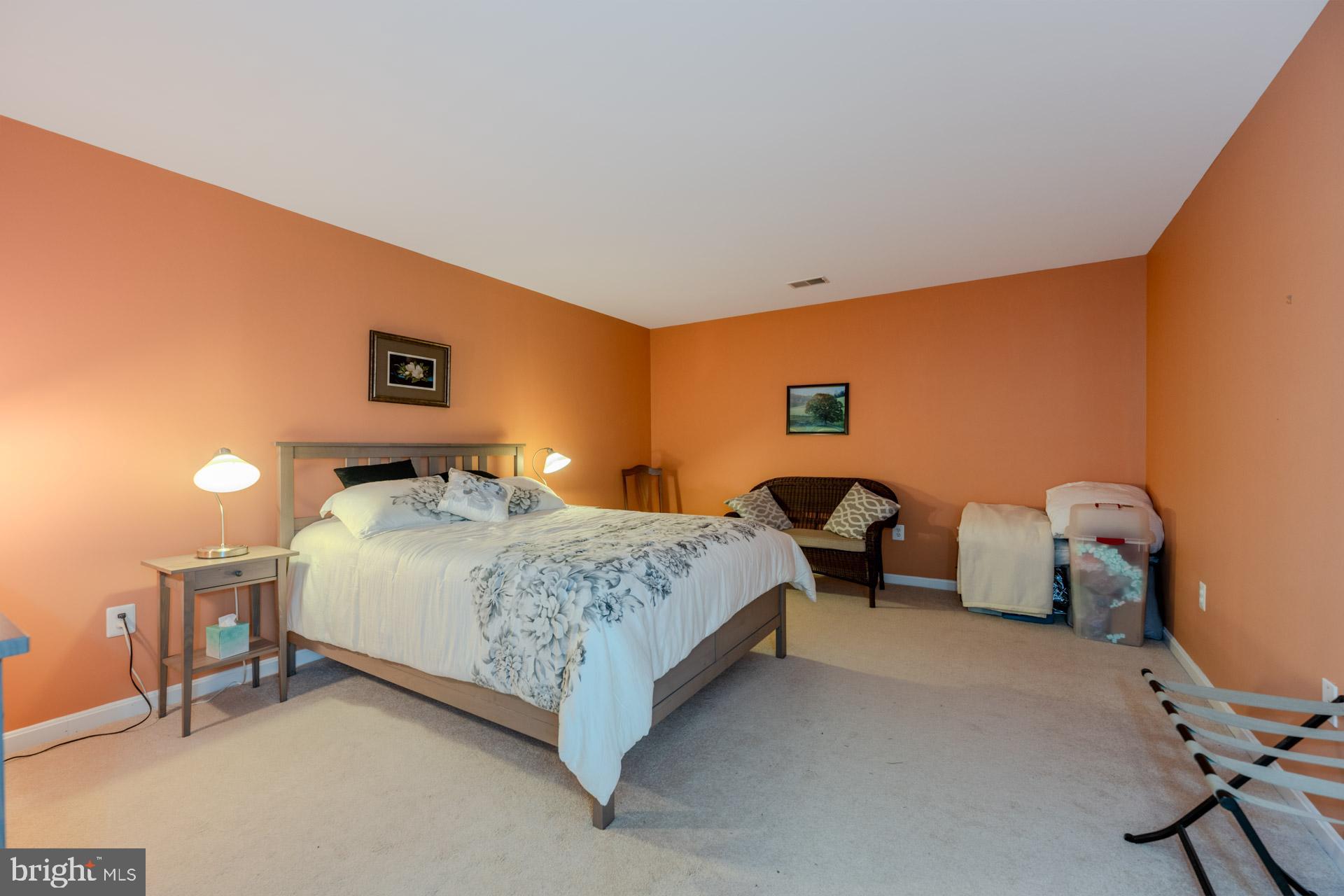 HOMEPLACE ON PELHAMS REACH - Residential