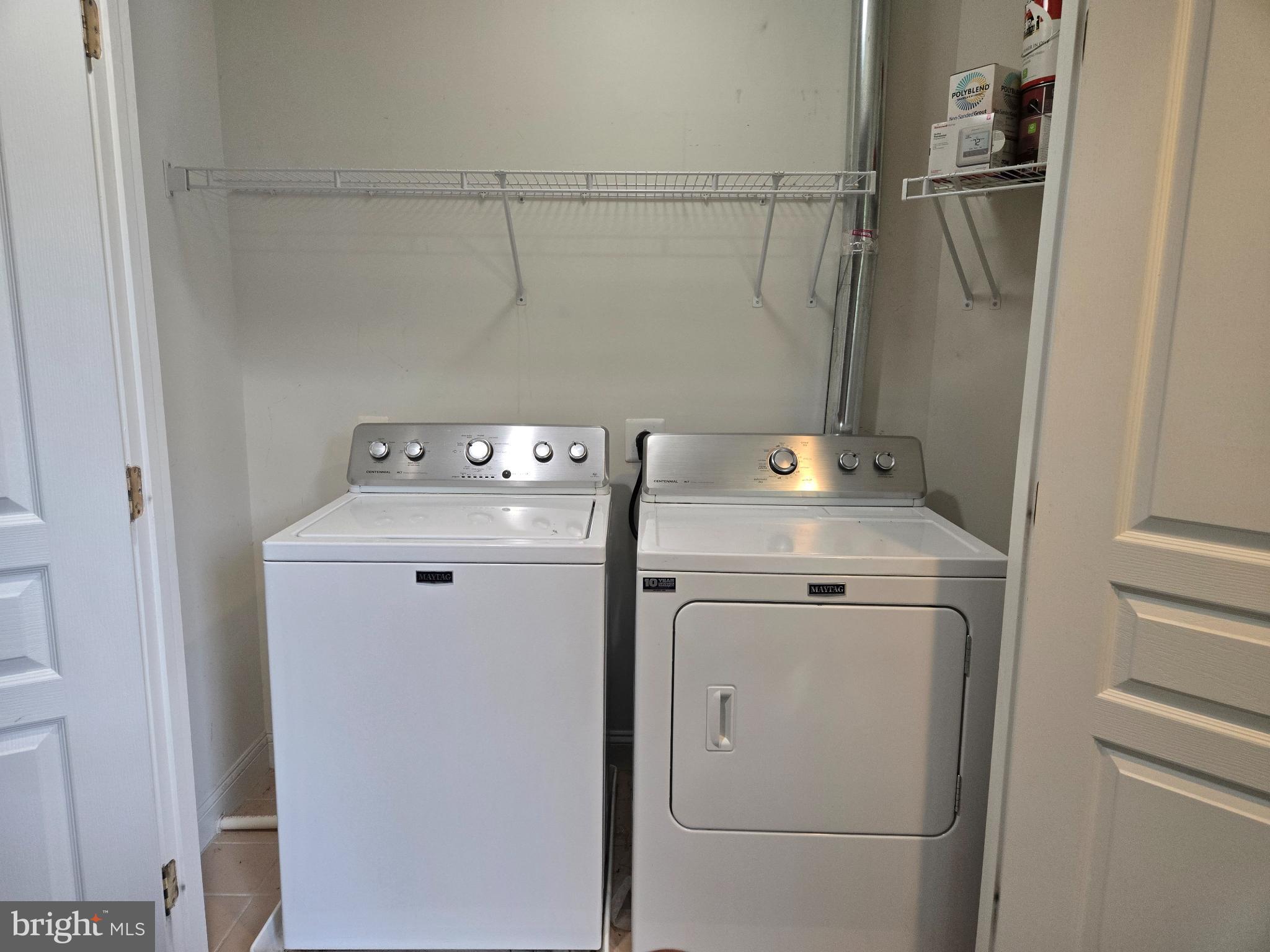 LINCOLNIA - Residential Lease