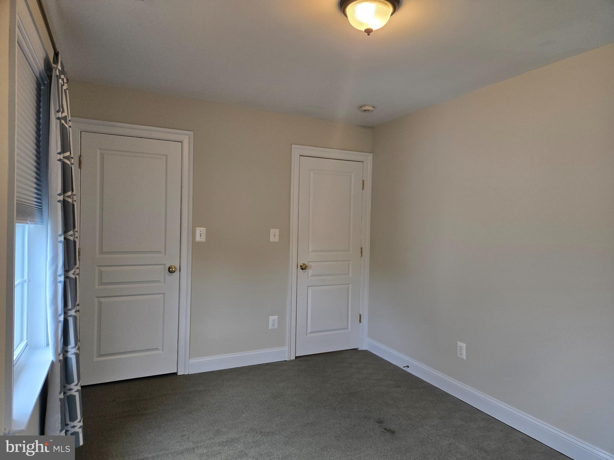 LINCOLNIA - Residential Lease