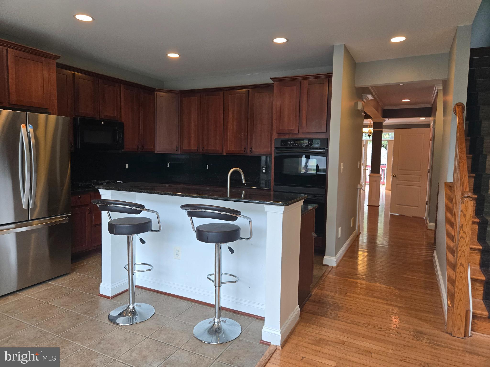 LINCOLNIA - Residential Lease