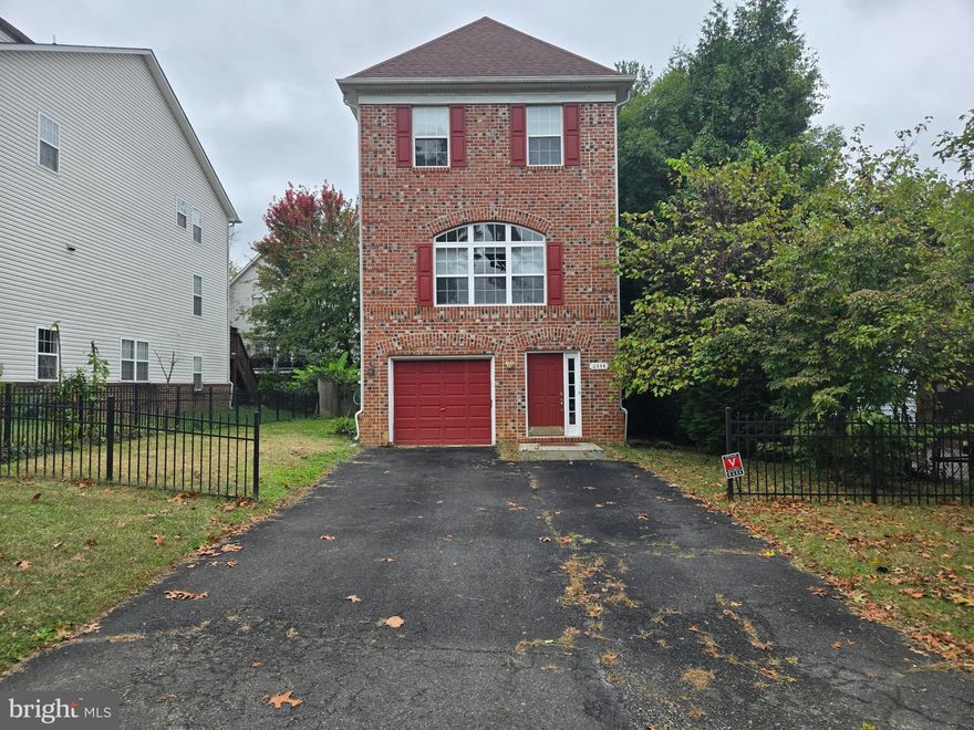 3000sq ft home in excellent condition, ready for move in when you are. 15 minute drive to DC, Old Town Alexandria and Arlington. Large primary suite with bathroom and walk-in closet. Enjoy the laundry adjacent to primary and 2 additional bedrooms on top level. Additional bedroom/full bath and large living room on ground level. 1 car garage with room for 4 additional vehicles in driveway. Host family/friends in a beautiful well lit kitchen with new refrigerator and gas range cooking. Pets will be reviewed on a case by case basis with additional deposit. Schedule your showing today.