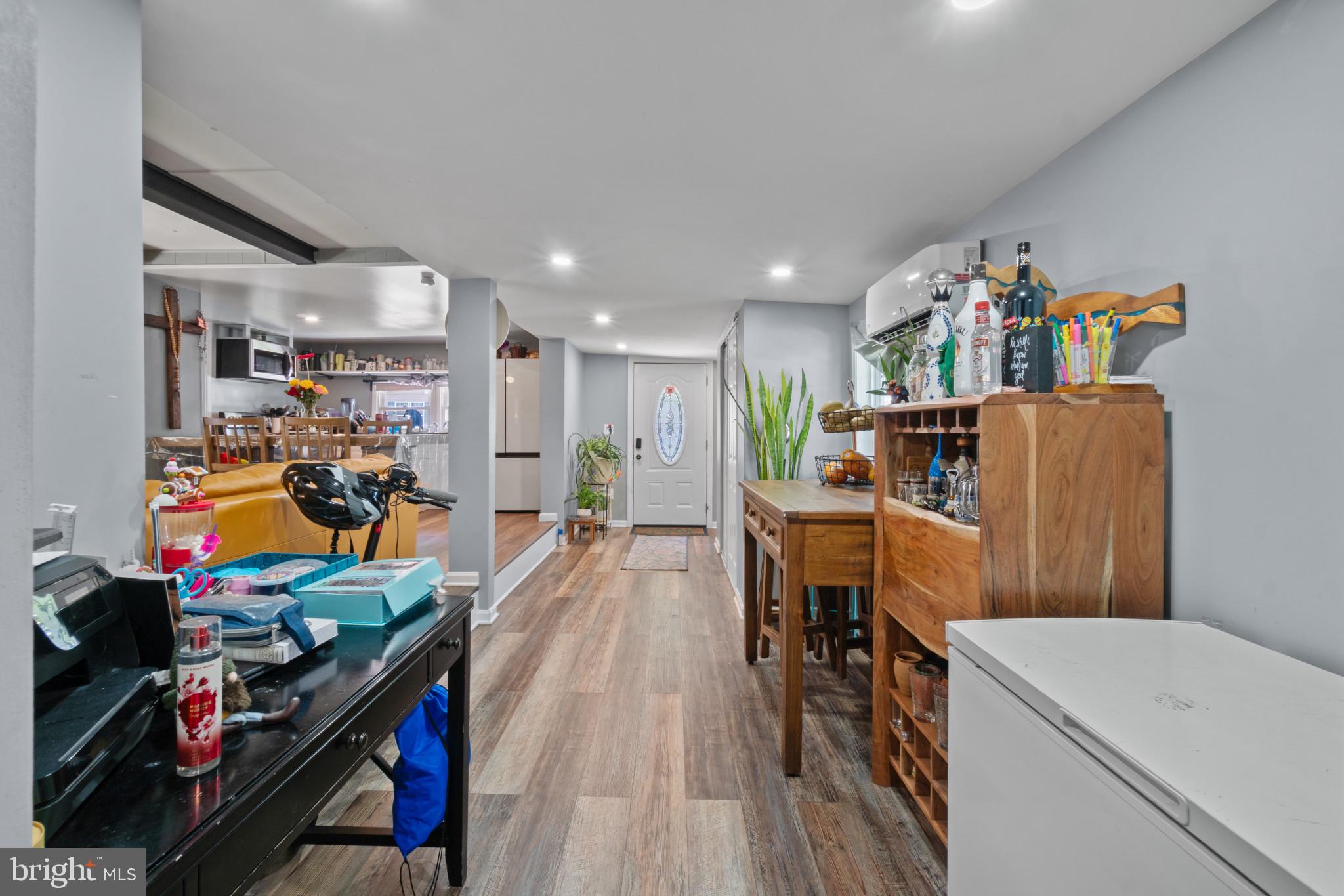 3503 HONEYSUCKLE LANE