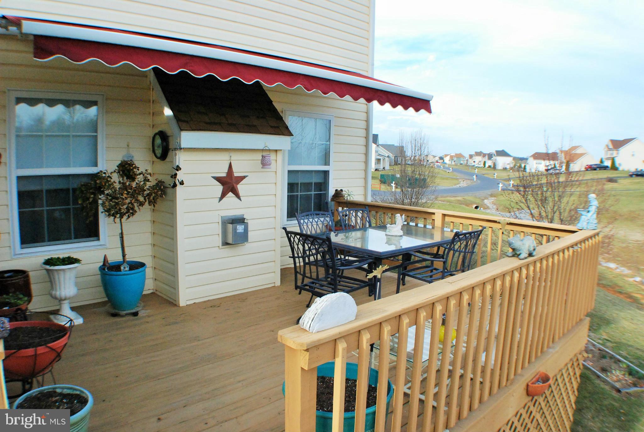 APPLE KNOLLS ESTATES - Residential