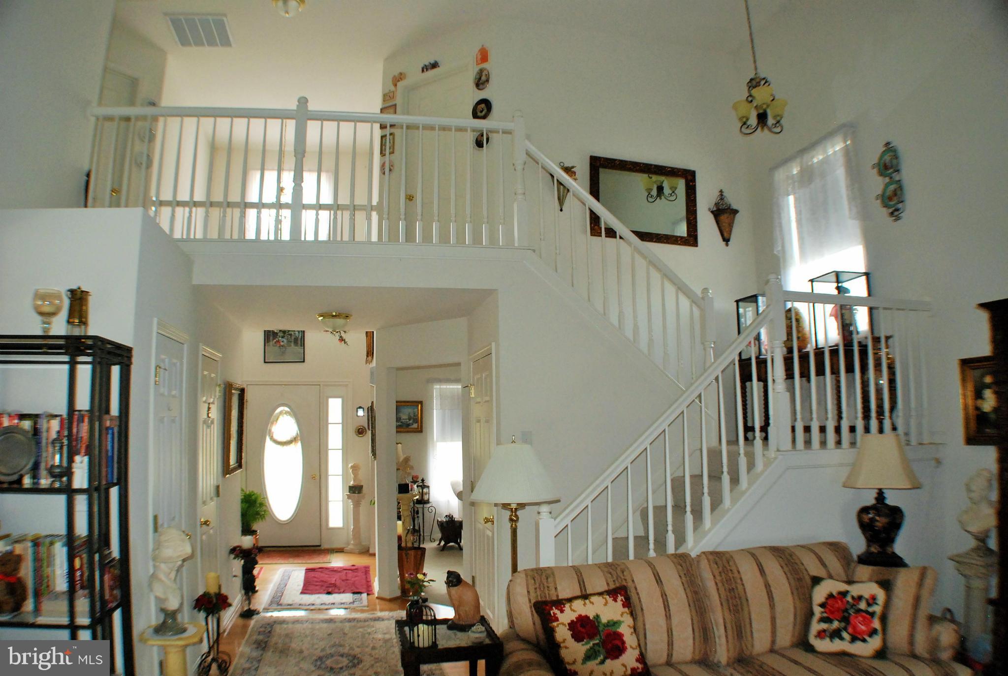 APPLE KNOLLS ESTATES - Residential