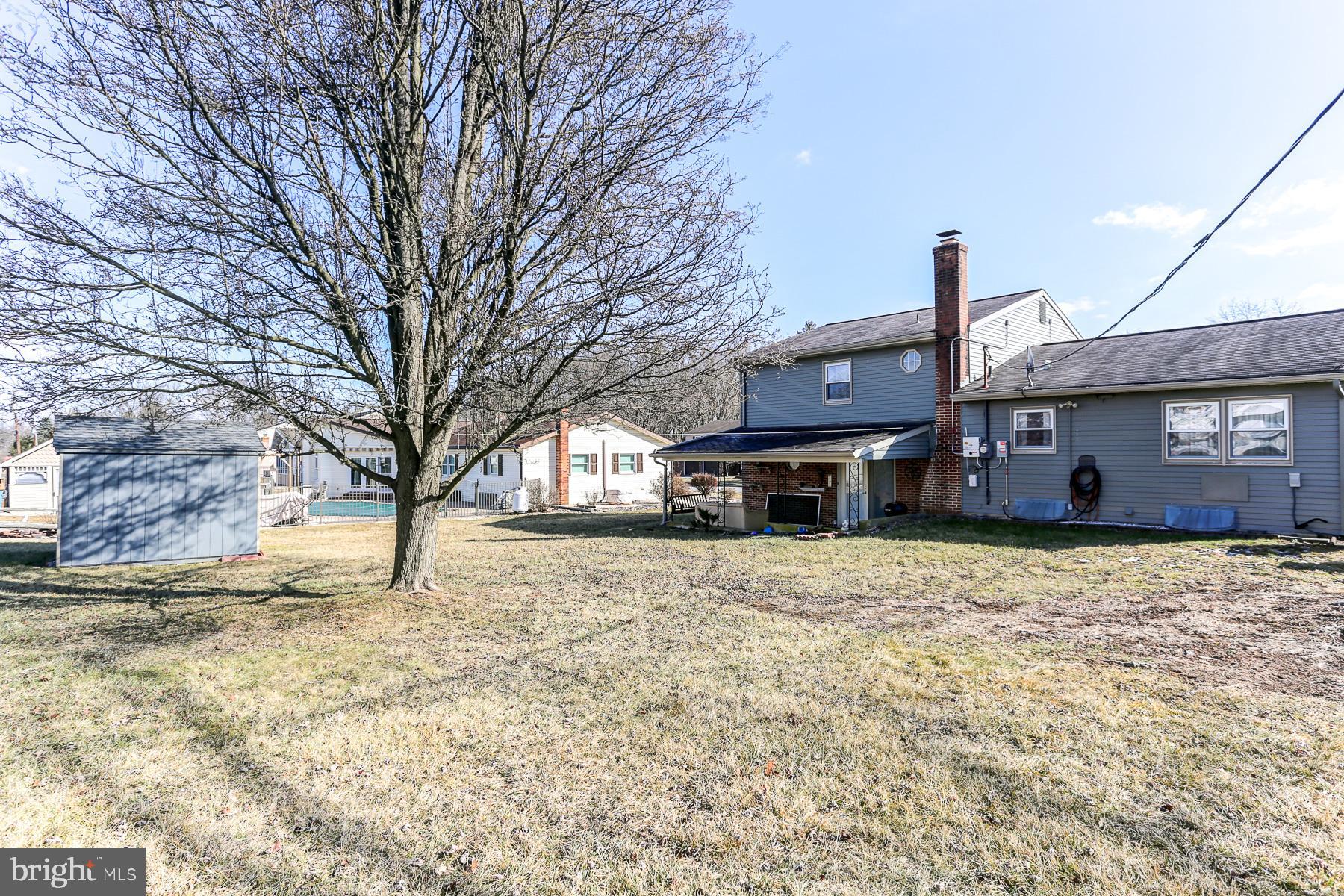 SHIREMAN MANOR - Residential