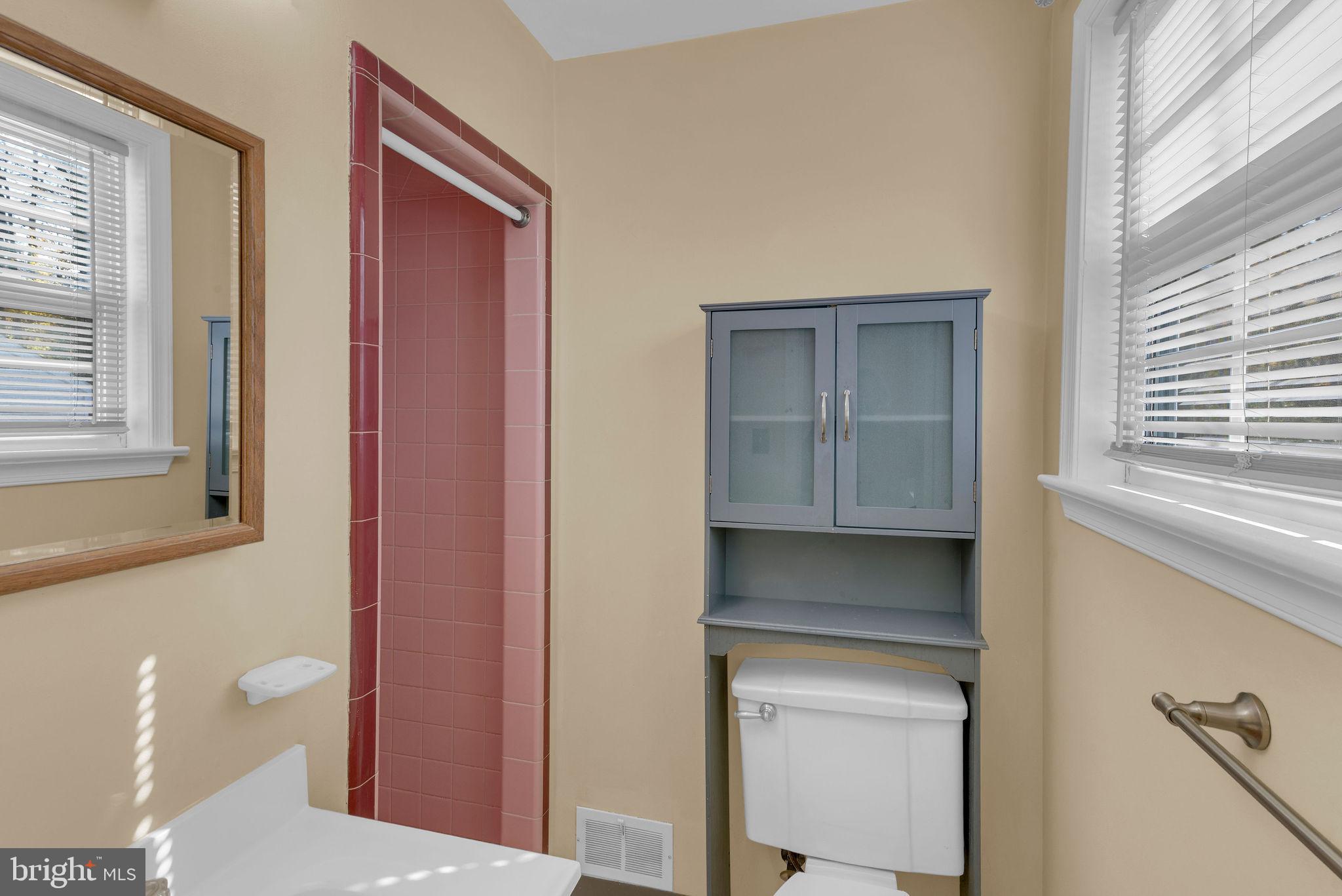 000 - Residential Lease