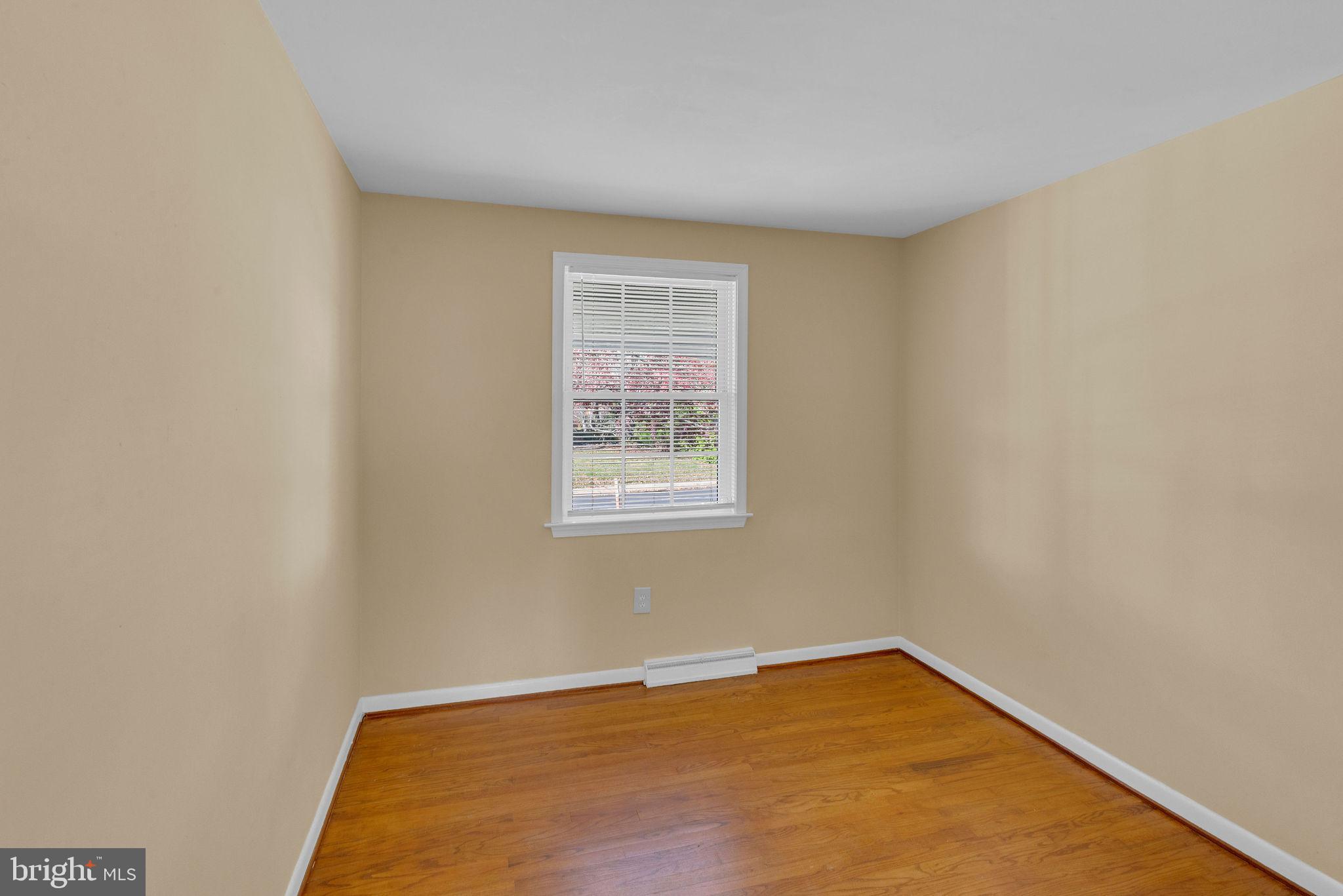 000 - Residential Lease