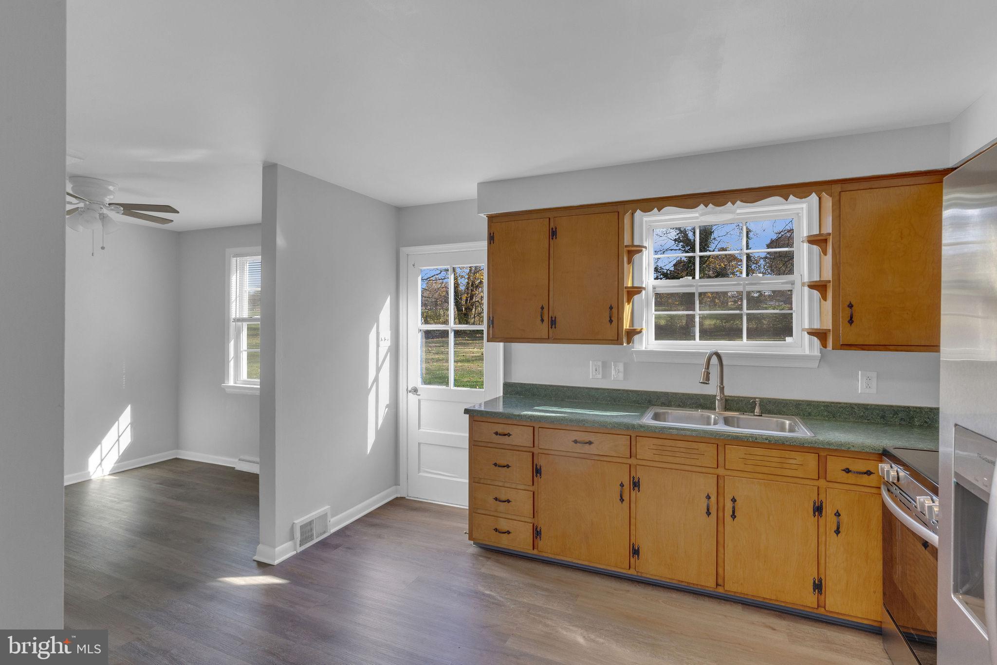 000 - Residential Lease