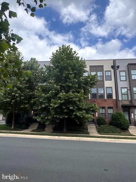 WESTMOORE AT MOOREFIELD - Residential Lease