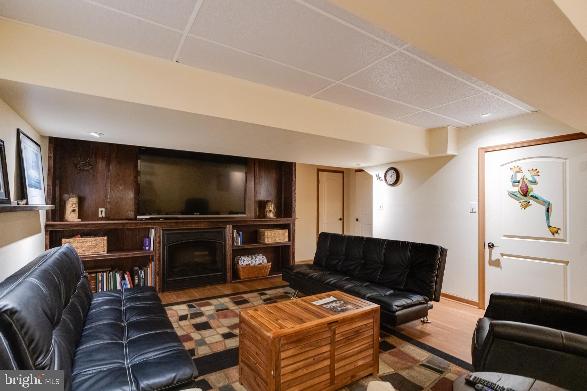 RIVERDALE GLEN - Residential Lease