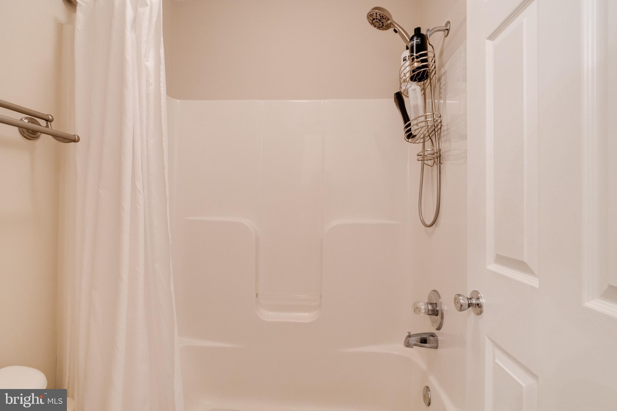 RIVERDALE GLEN - Residential Lease