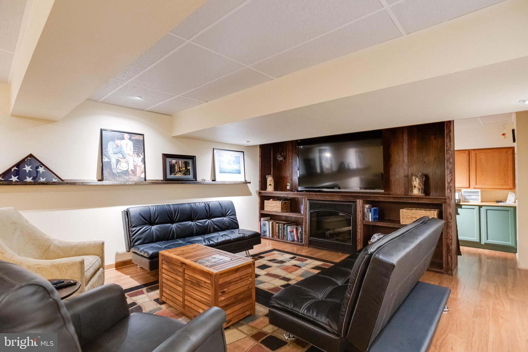 RIVERDALE GLEN - Residential Lease