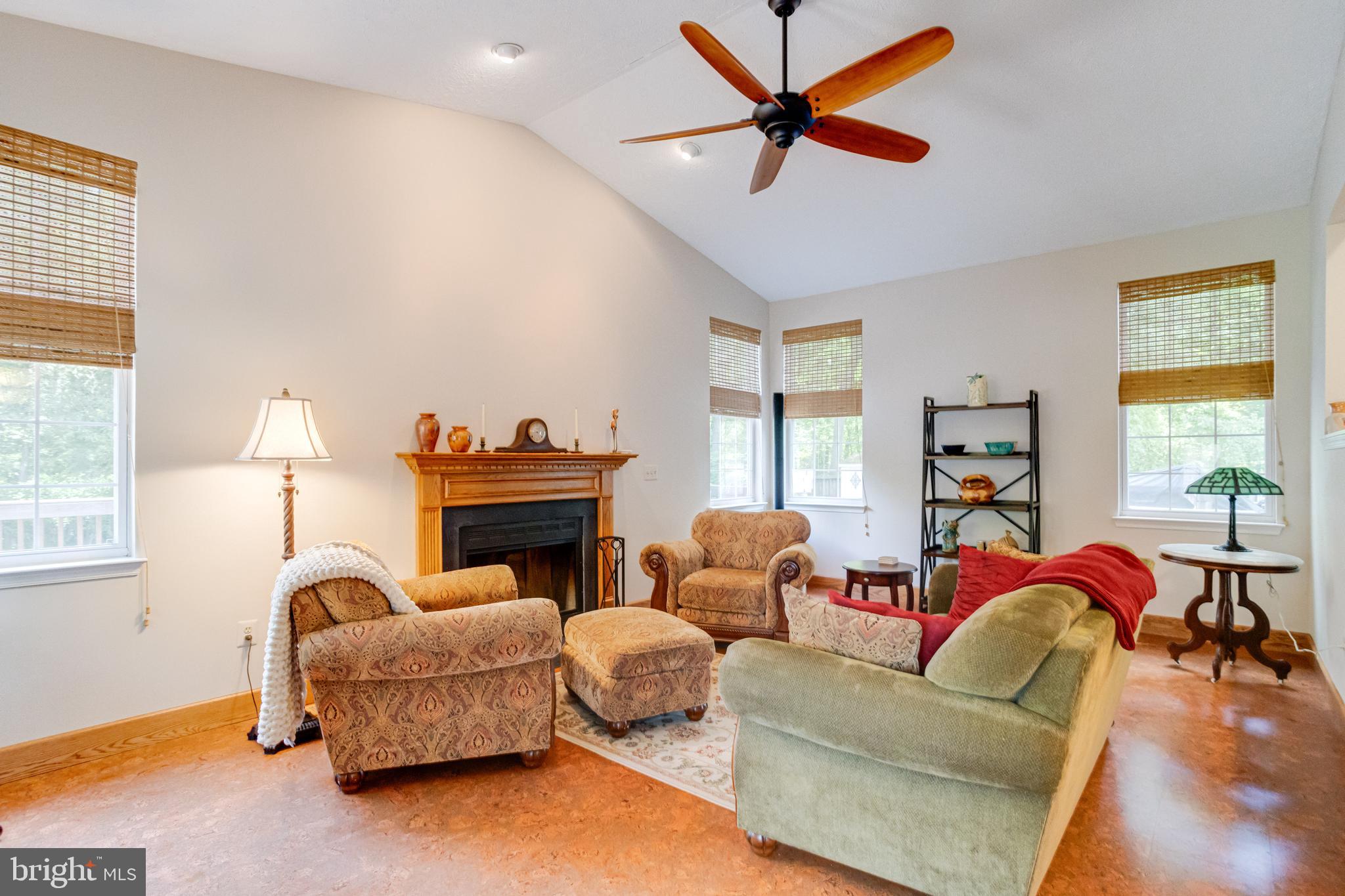 RIVERDALE GLEN - Residential Lease