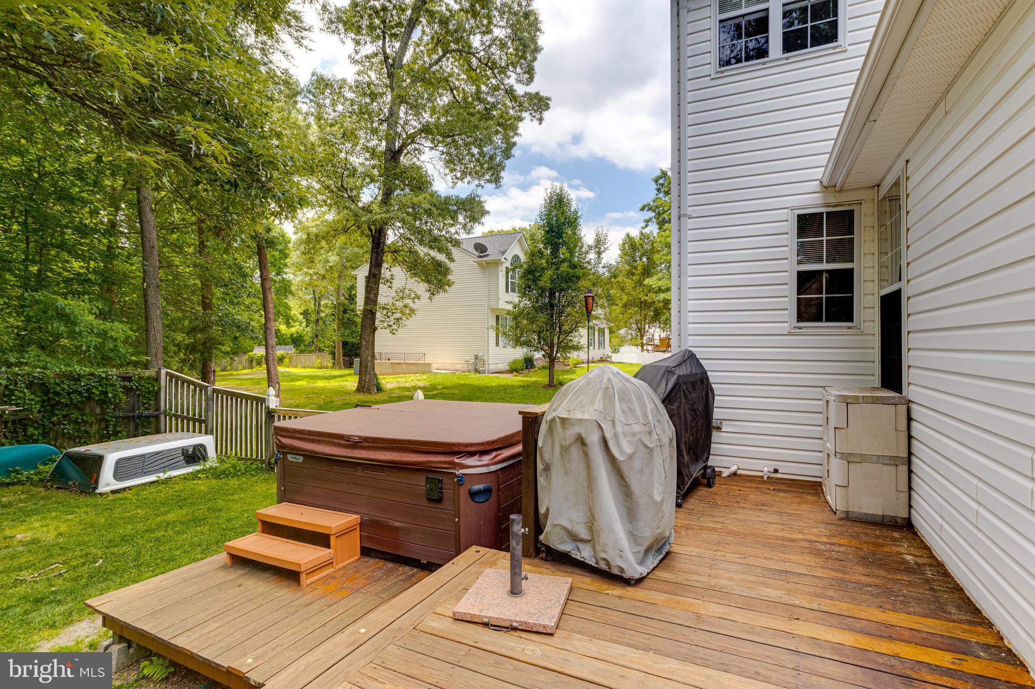 RIVERDALE GLEN - Residential Lease