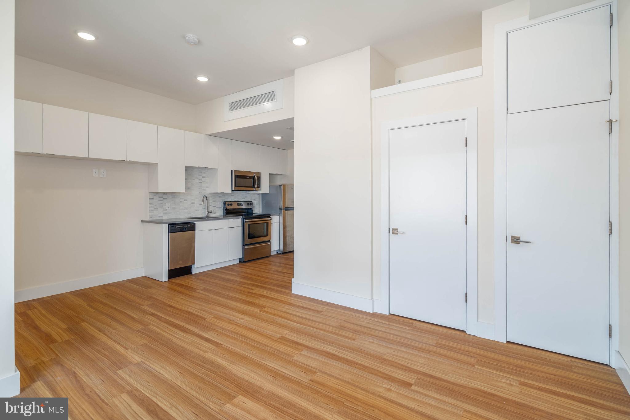 OLD CITY - Residential Lease