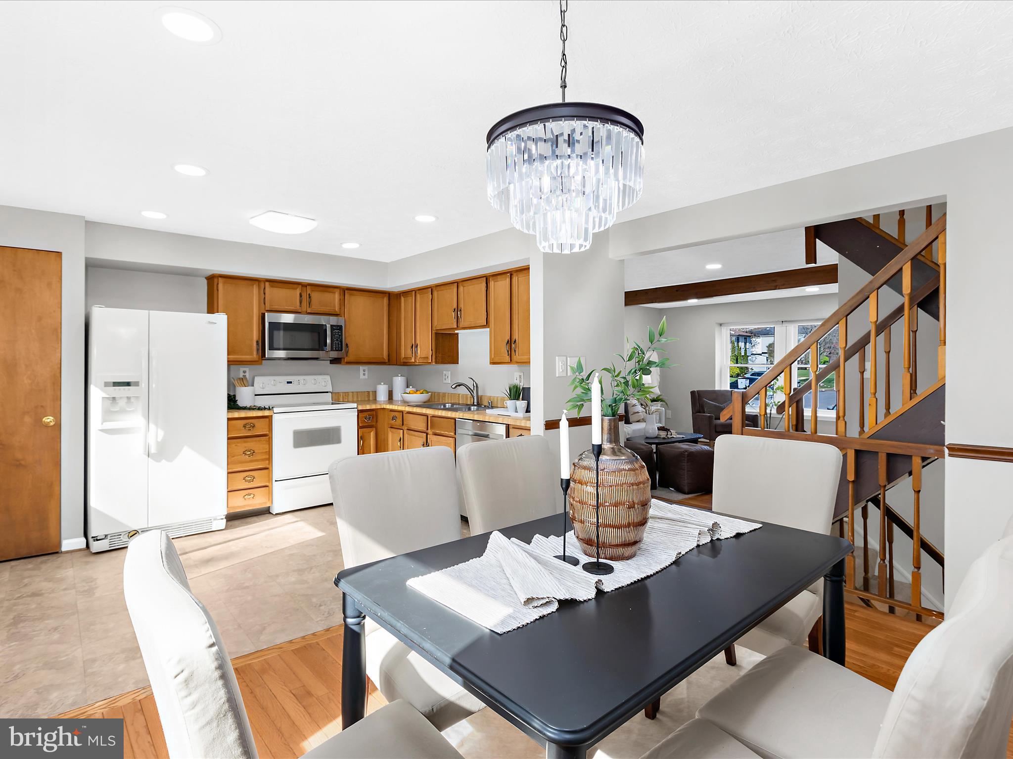 MURRAY HILL - Residential