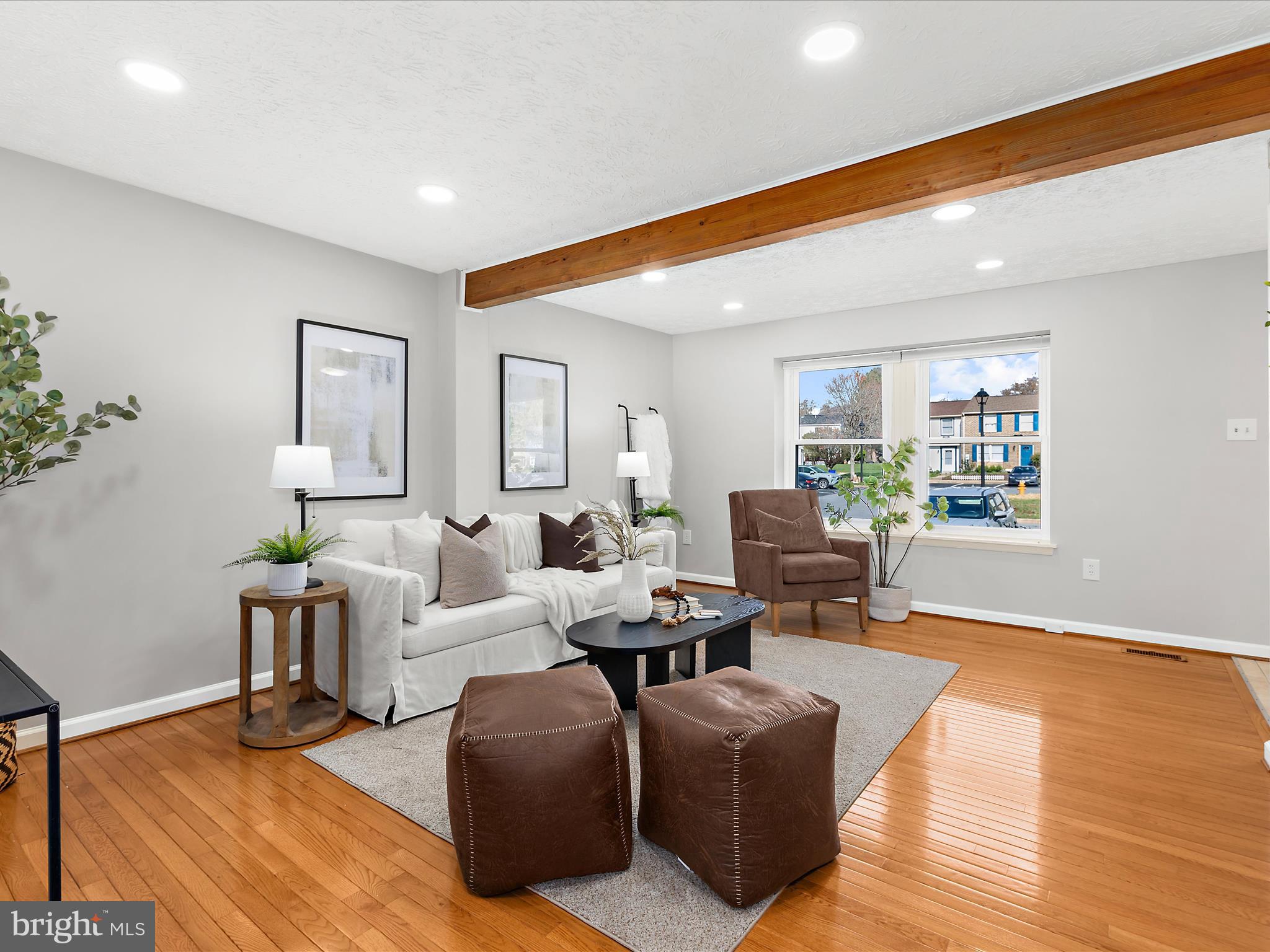 MURRAY HILL - Residential