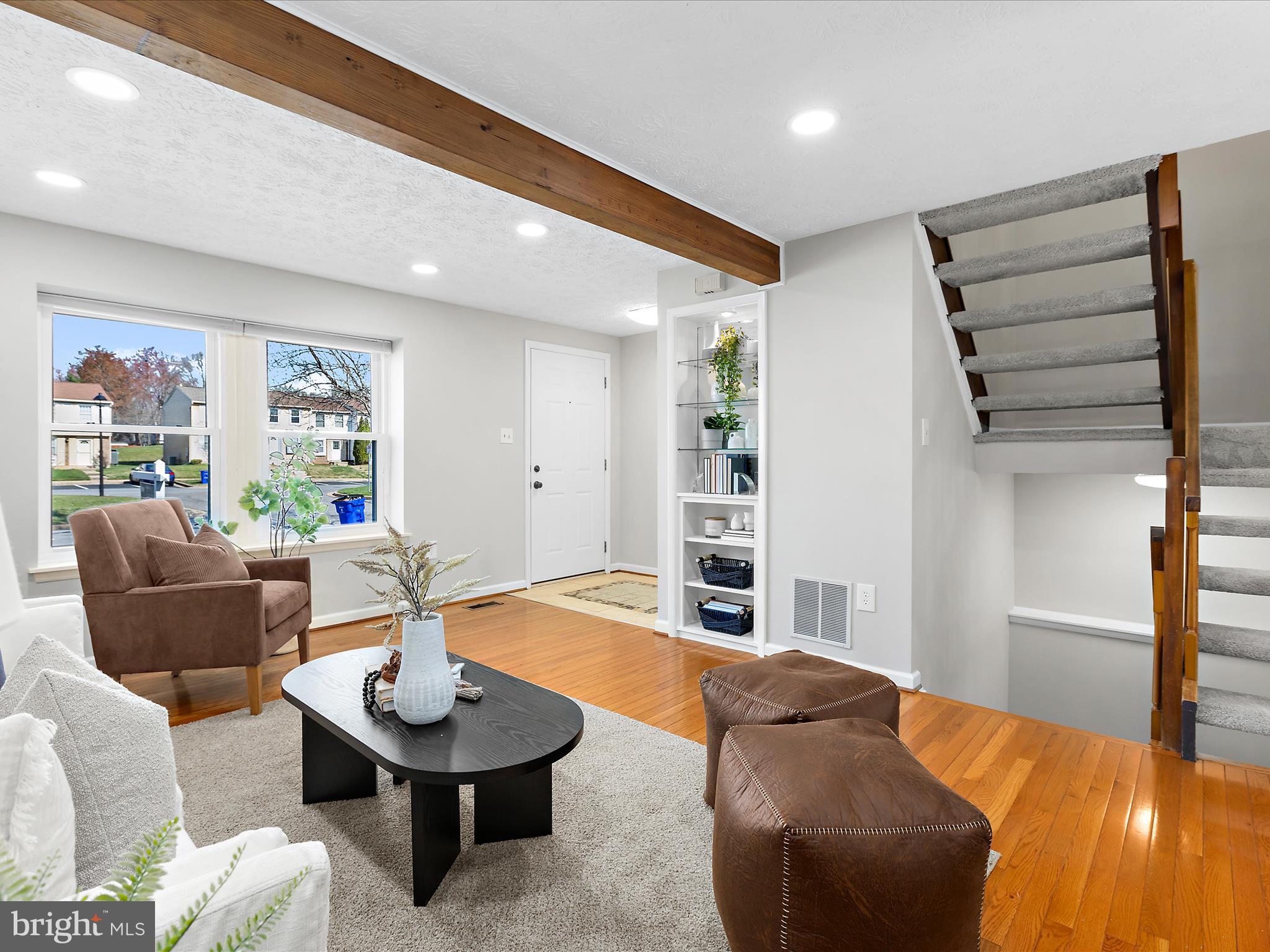 MURRAY HILL - Residential