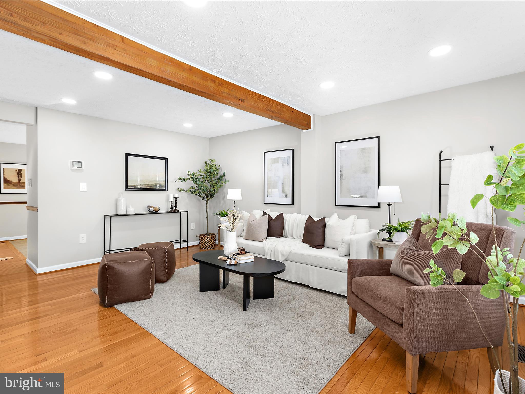 MURRAY HILL - Residential