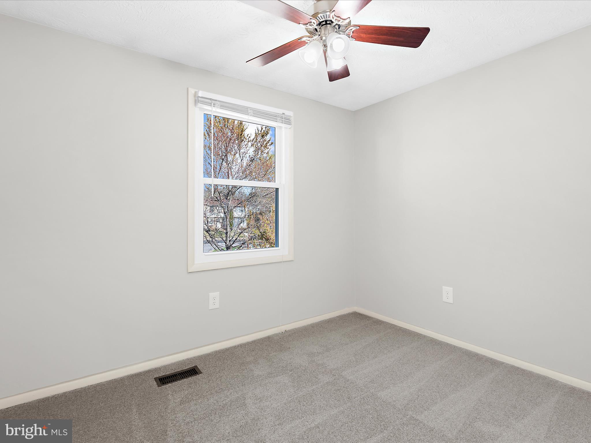 MURRAY HILL - Residential