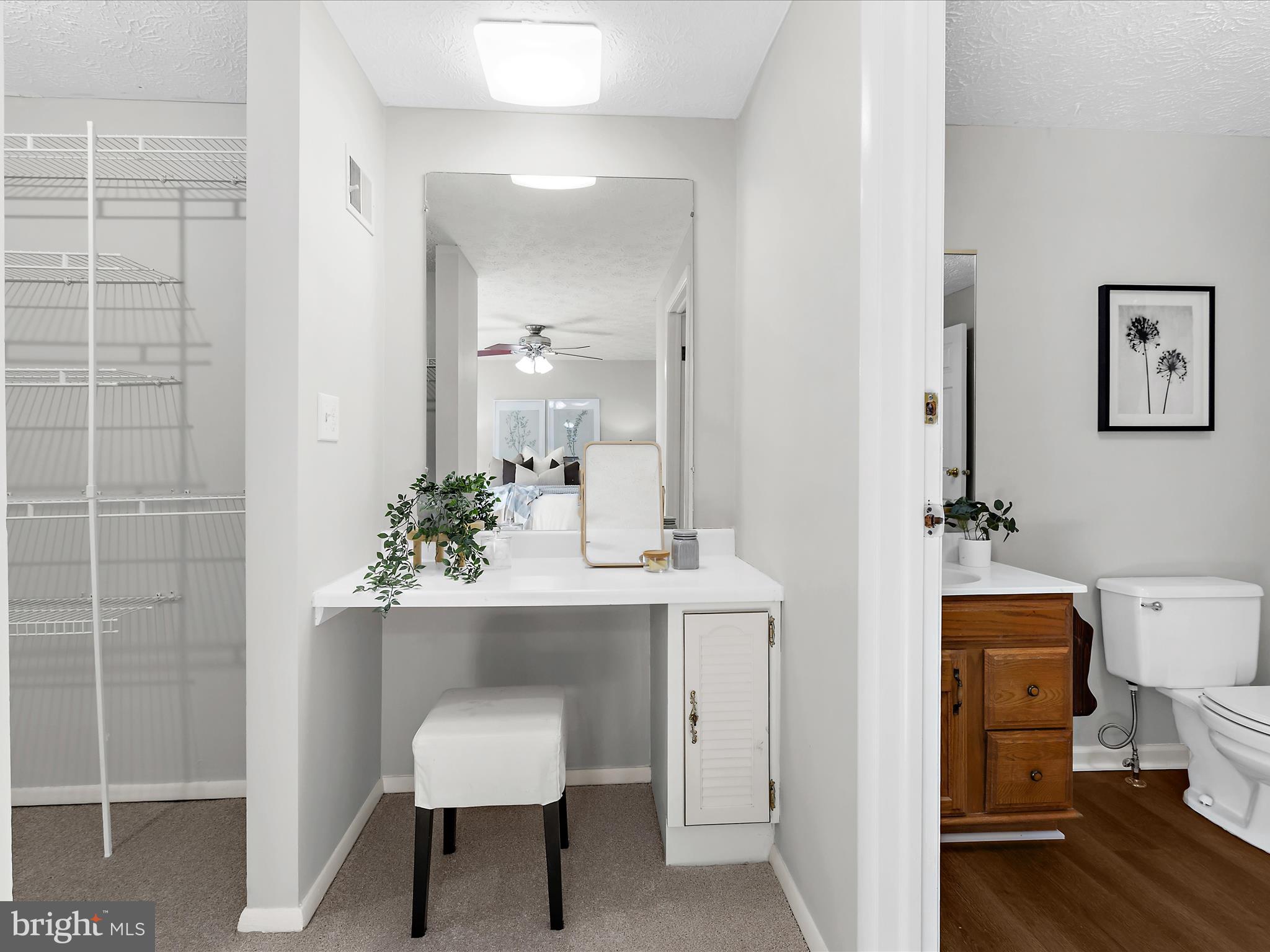 MURRAY HILL - Residential