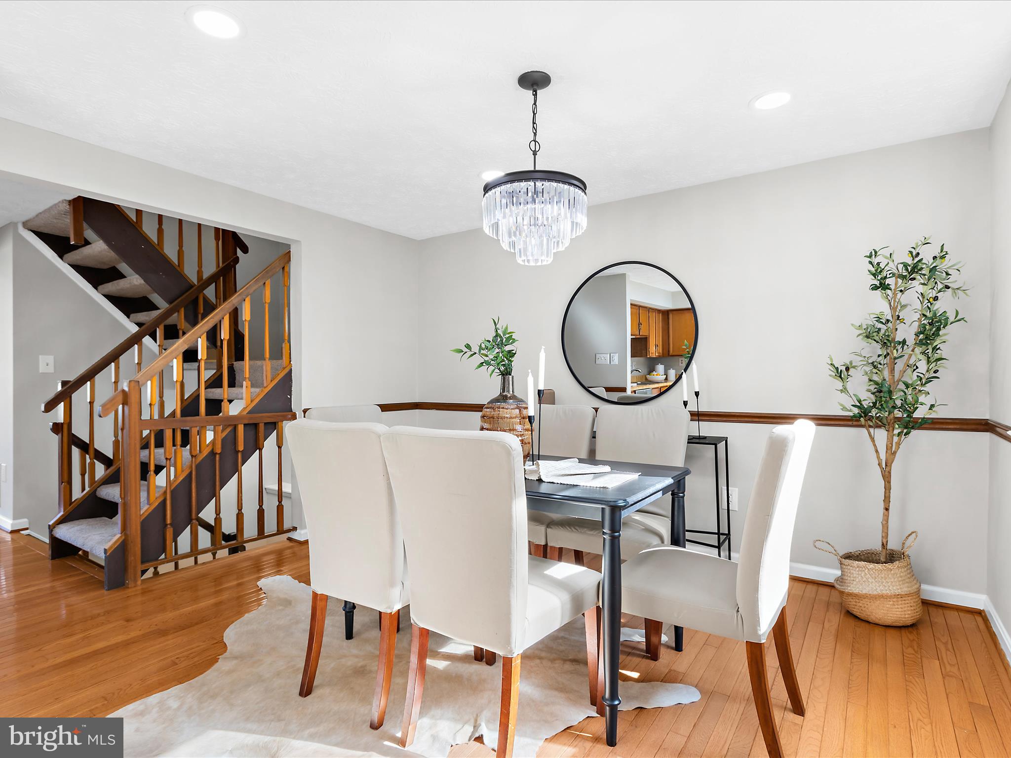 MURRAY HILL - Residential